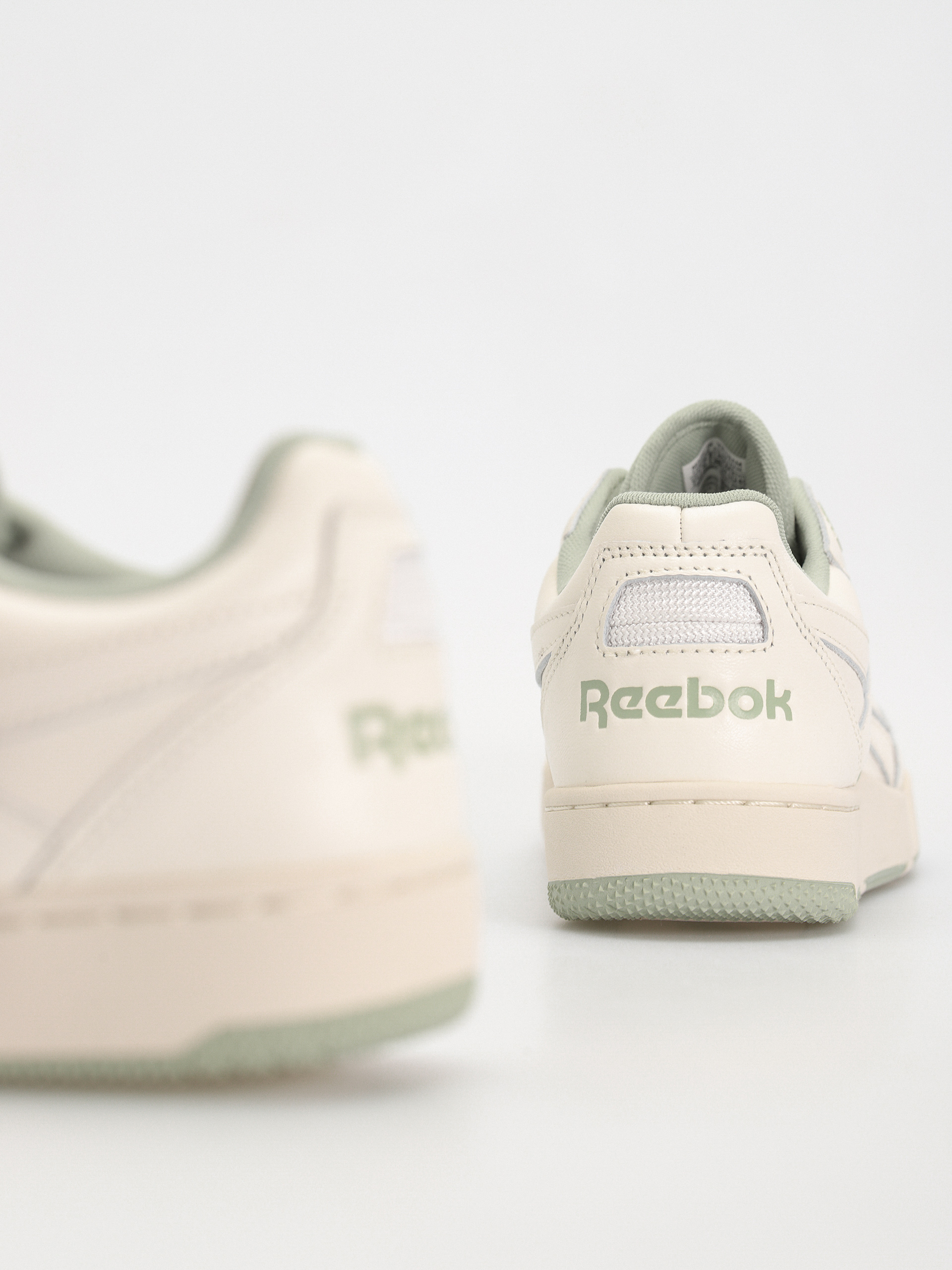 Reebok BB 4000 II Wmn Cipők (chalk/vingre/pugry2)