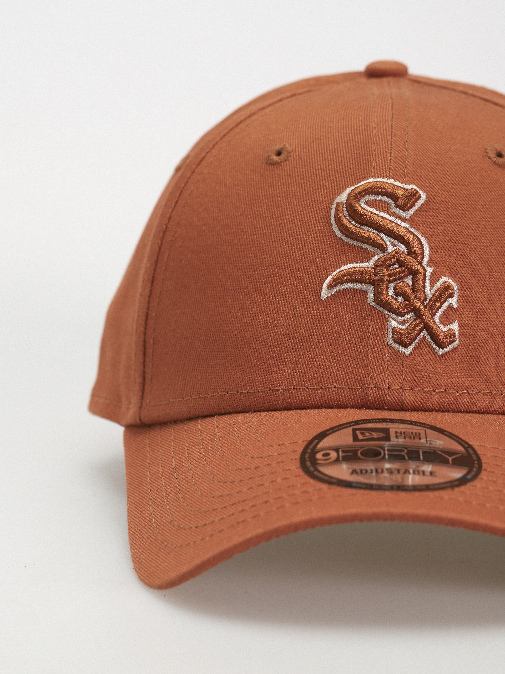 New Era Team Outline 9Forty Chicago White Sox Baseball sapka (brown)