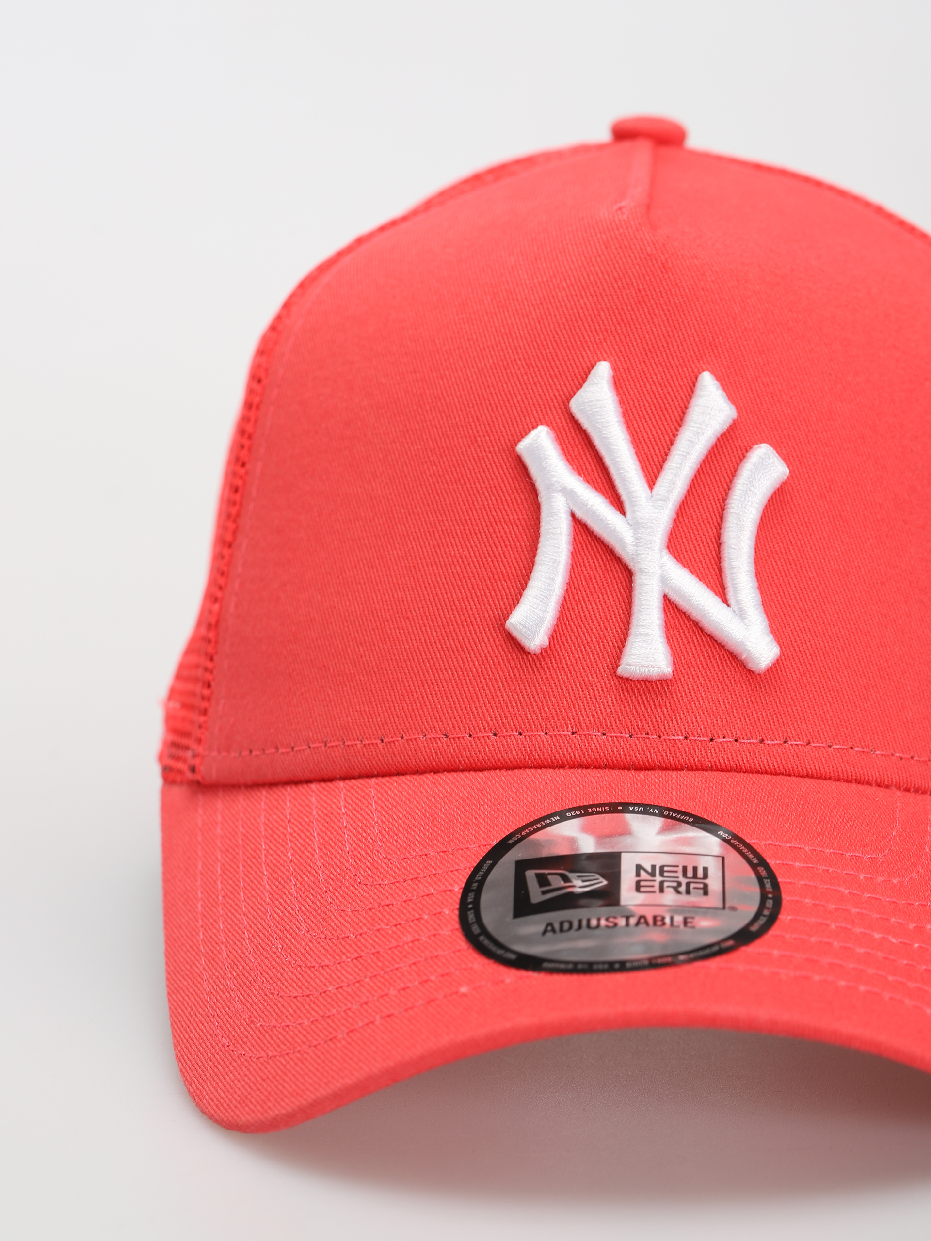 New Era League Essential Trucker New York Yankees Baseball sapka (red)