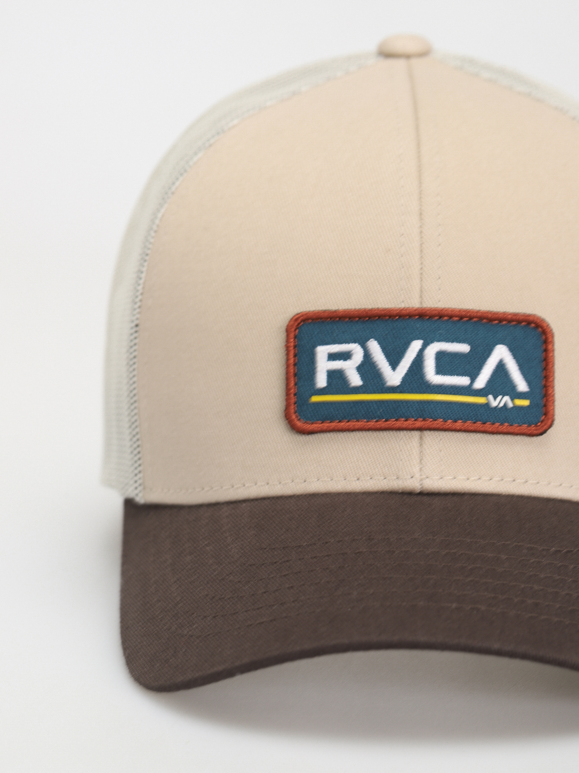 RVCA Ticket Trucker III Baseball sapka (dark khaki)