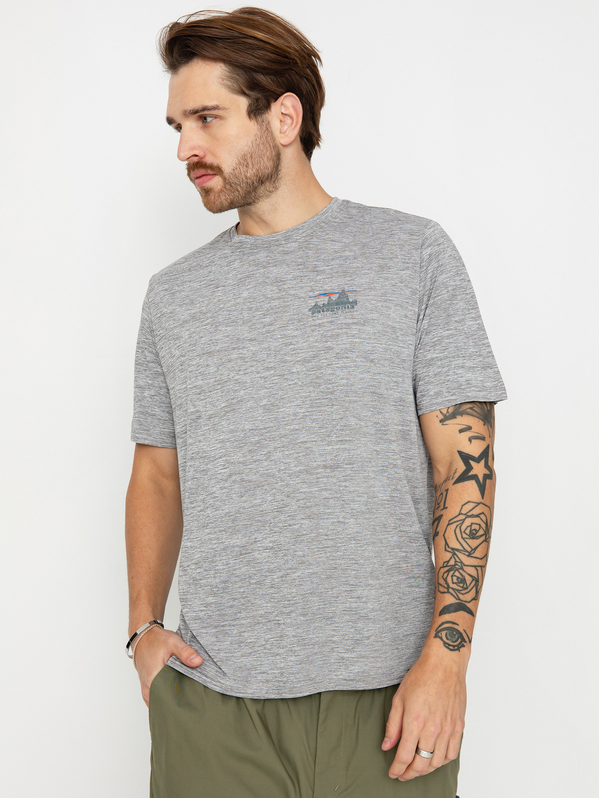 Póló Patagonia Cap Cool Daily Graphic (73 skyline feather grey)