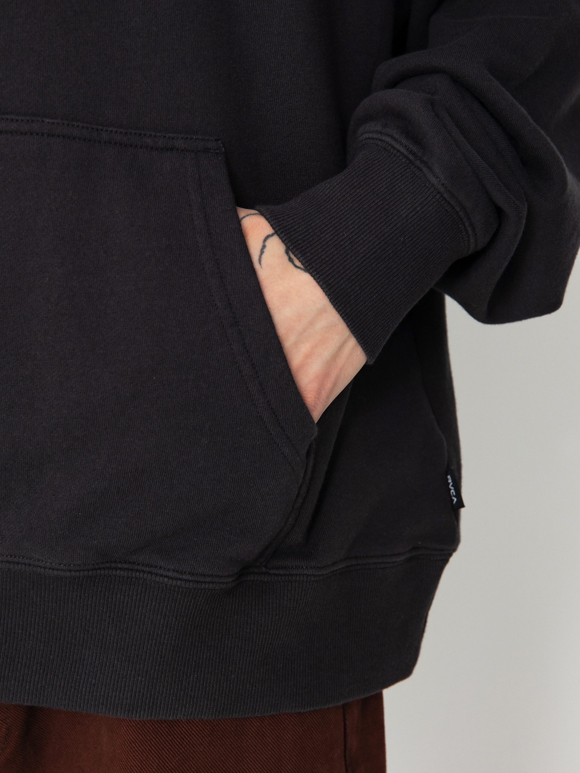 RVCA Benj Bouquet HD Kapucnis pulóver (washed black)