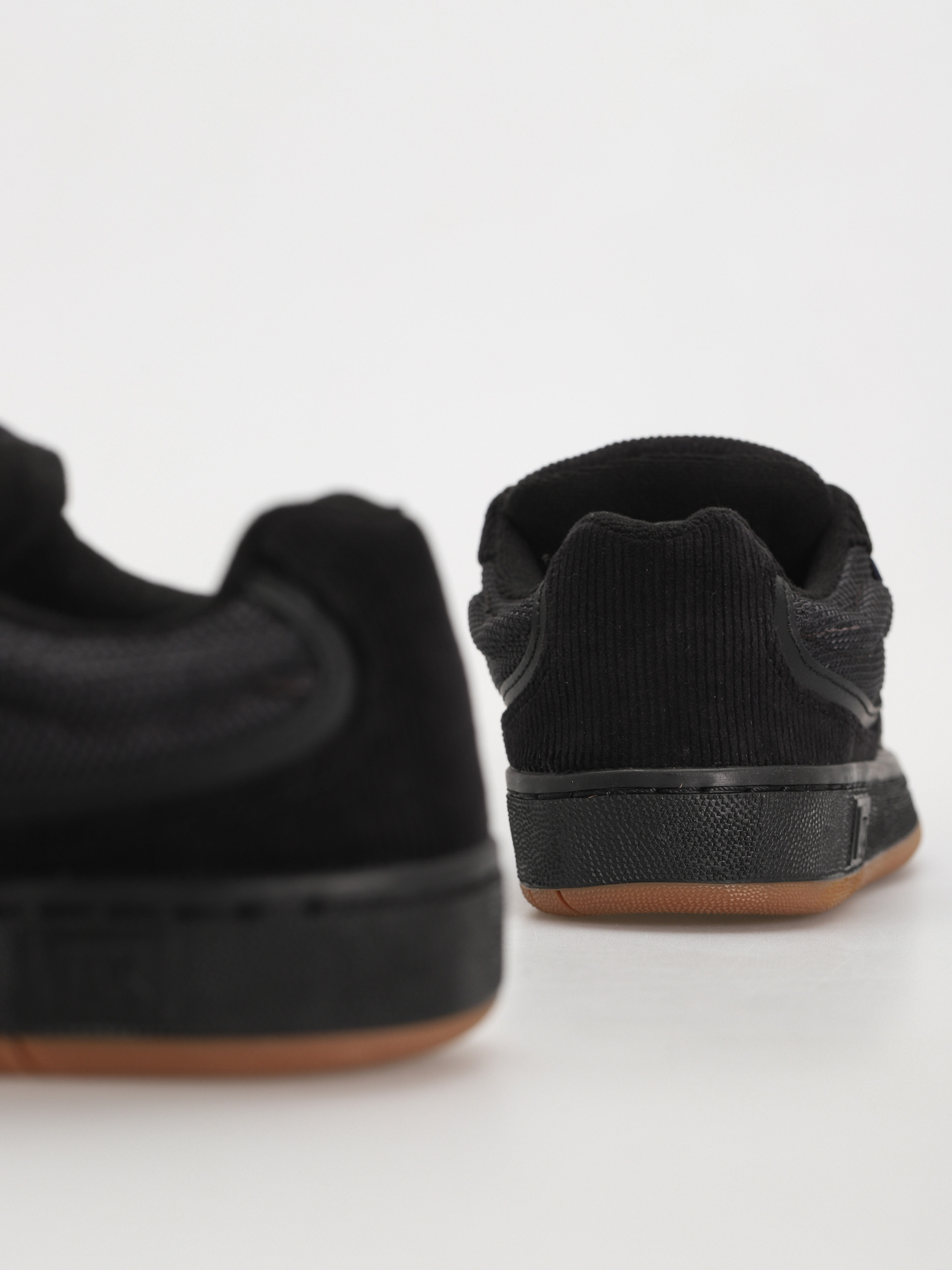 Vans Speed Cipők (corduroy black)