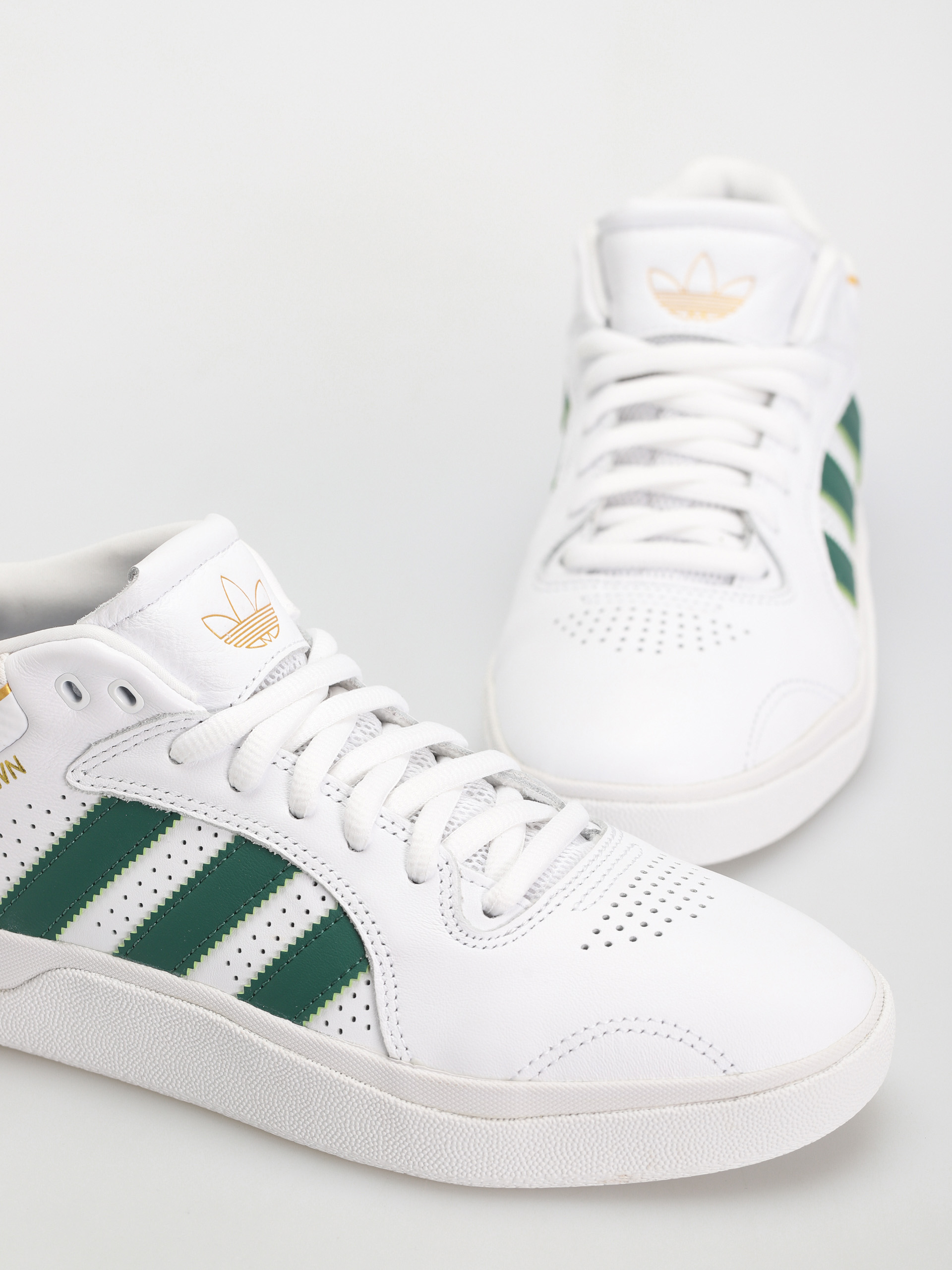 adidas Tyshawn Cipők (ftwwht/drkgrn/blubir)