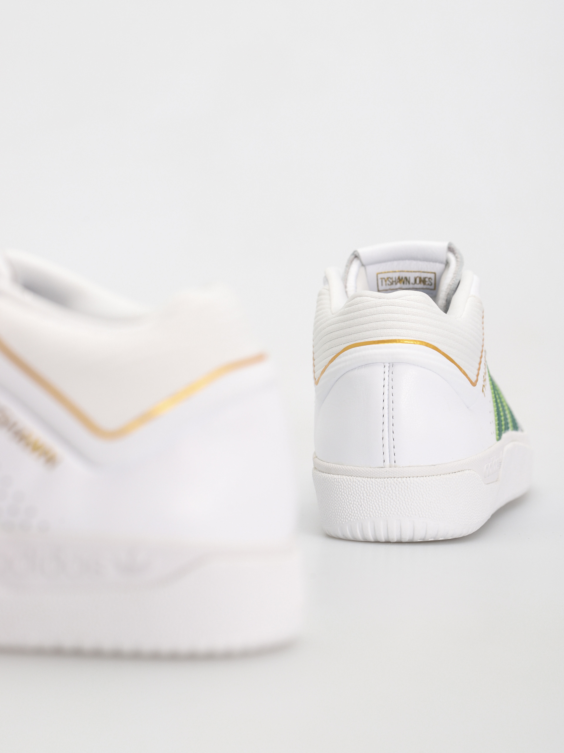 adidas Tyshawn Cipők (ftwwht/drkgrn/blubir)