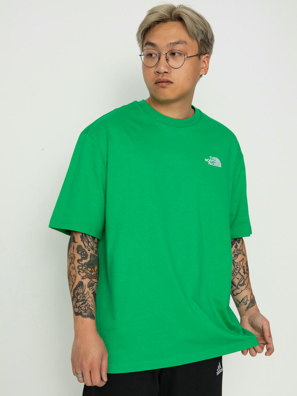 The North Face Essential Oversize Póló (optic emerald)