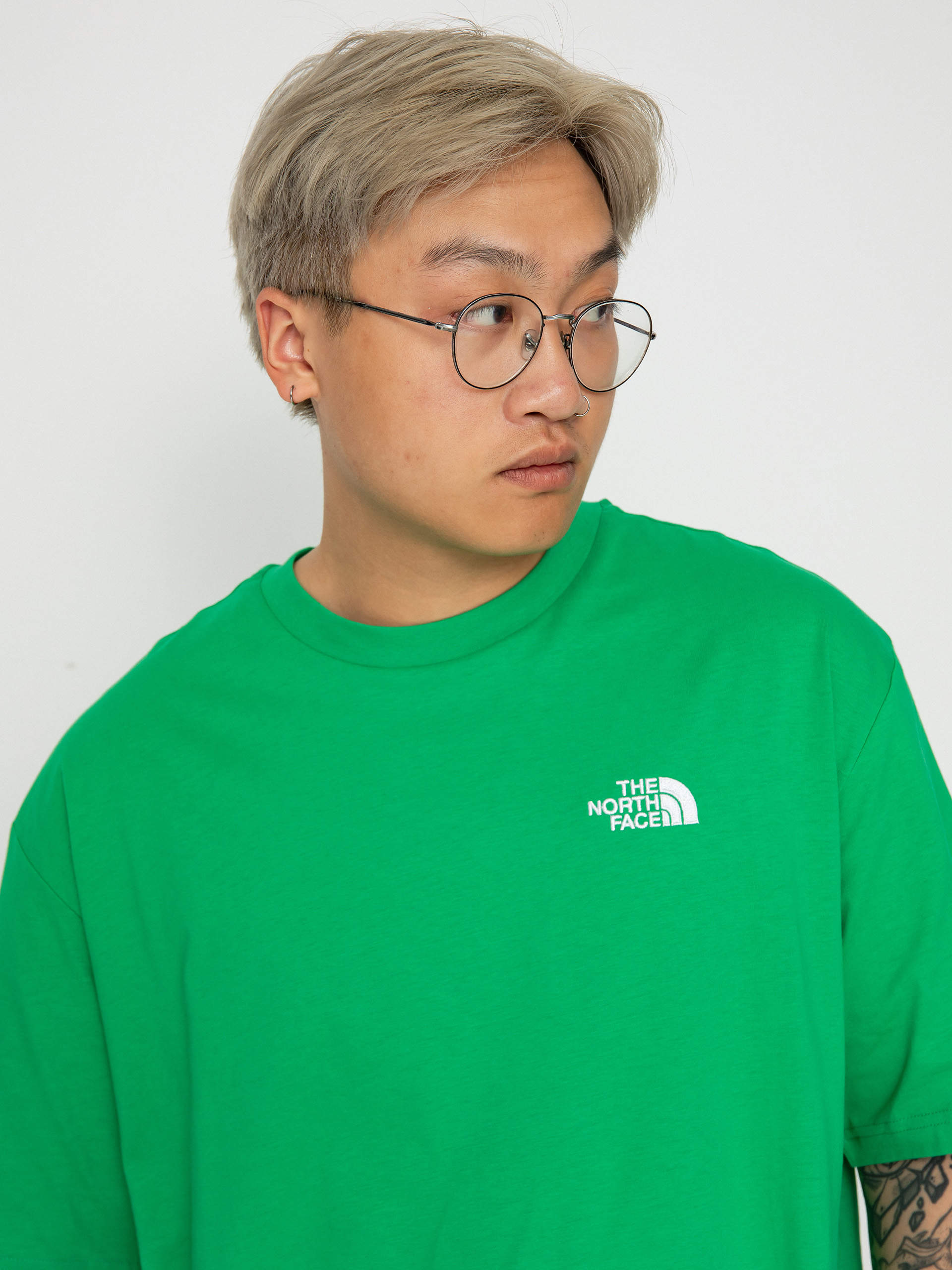 The North Face Essential Oversize Póló (optic emerald)