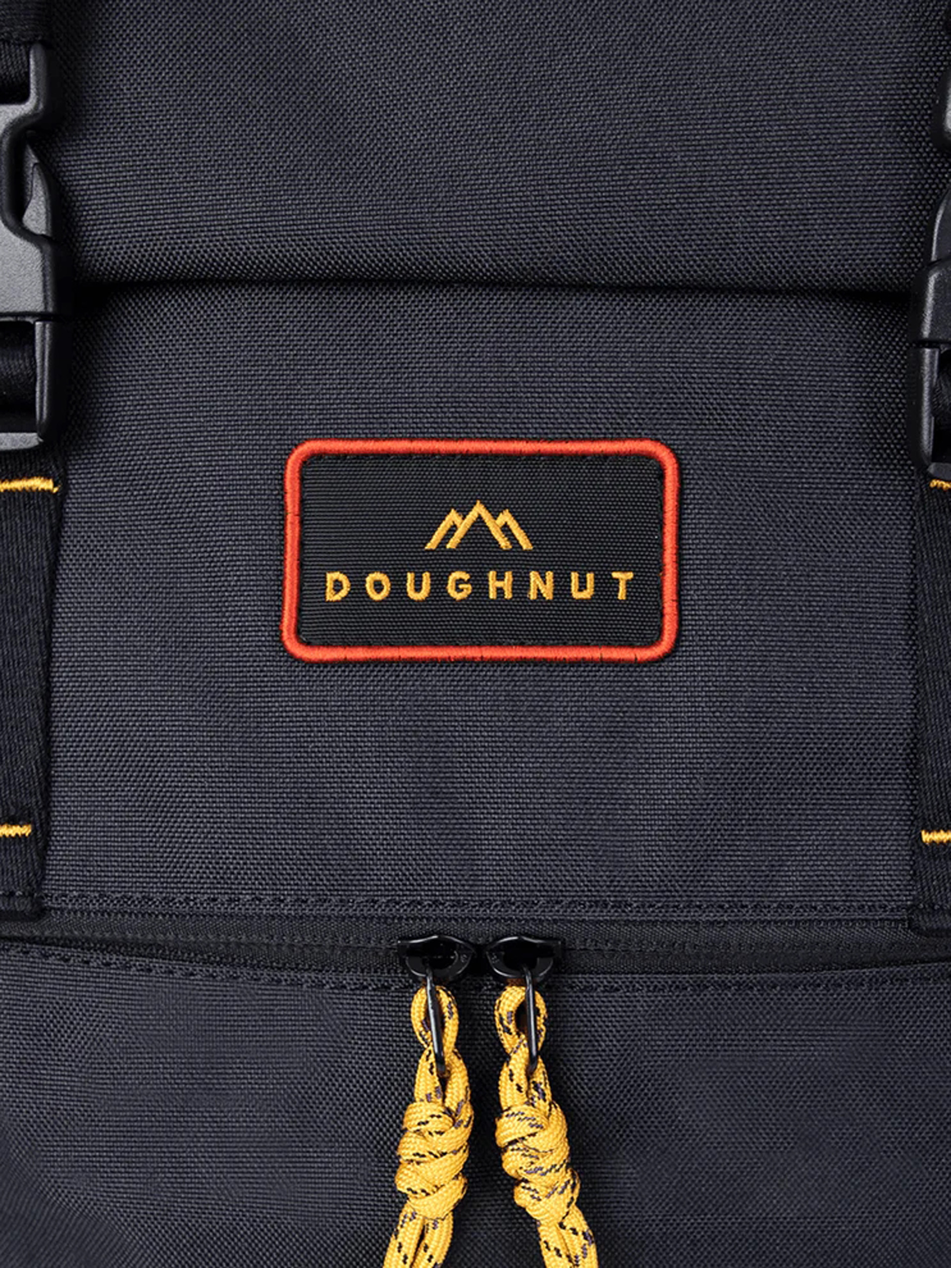 Hátizsák Doughnut Christopher Happy Camper Series (black)