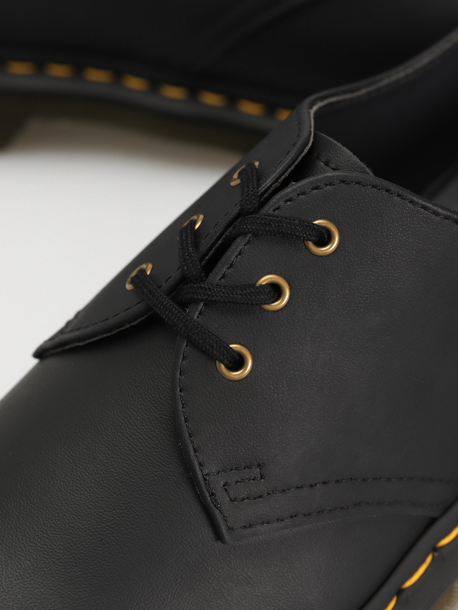 Dr. Martens Vegan 1461 Cipők (black felix rub off)