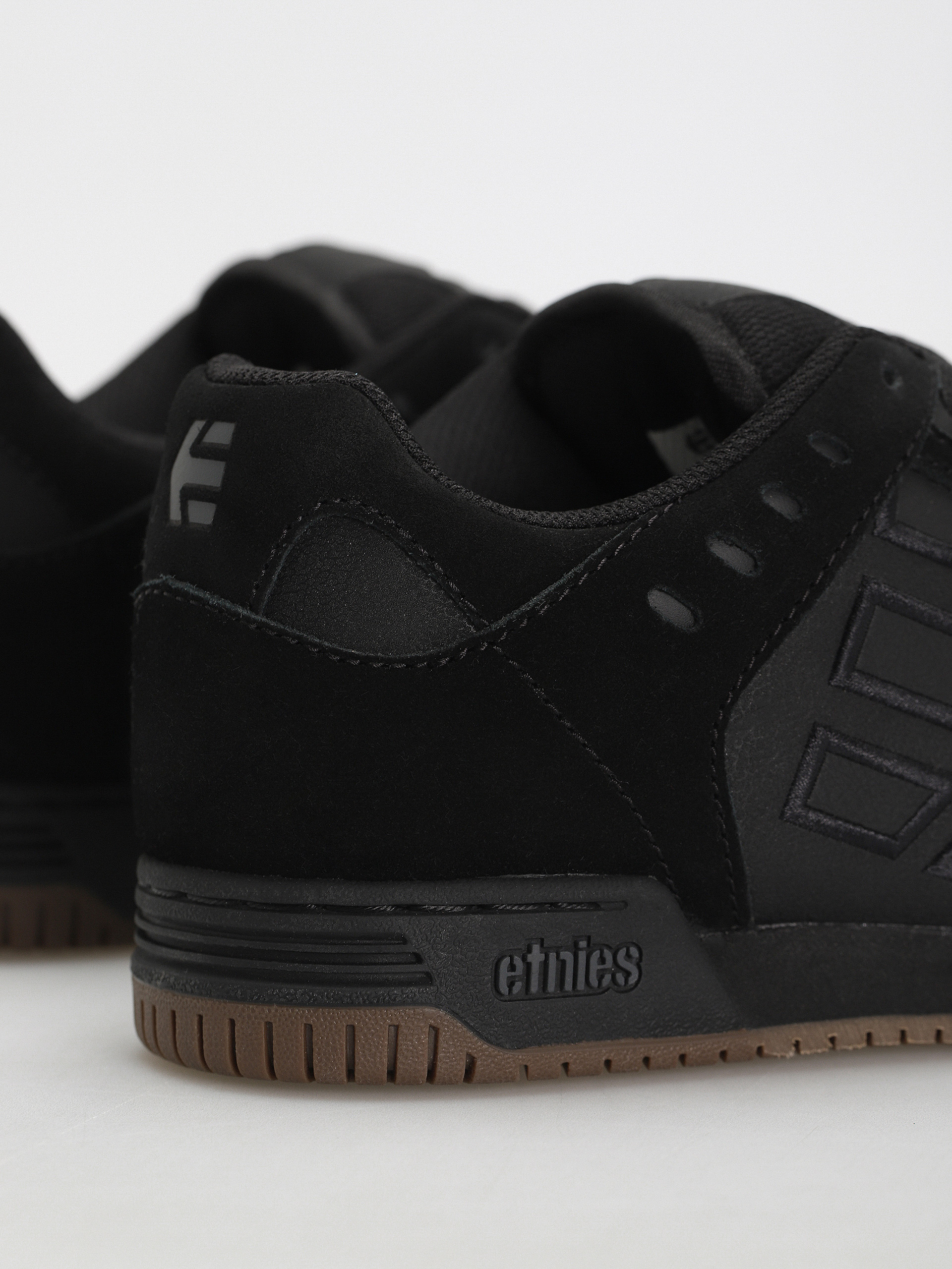 Etnies Faze Cipők (black/black/gum)