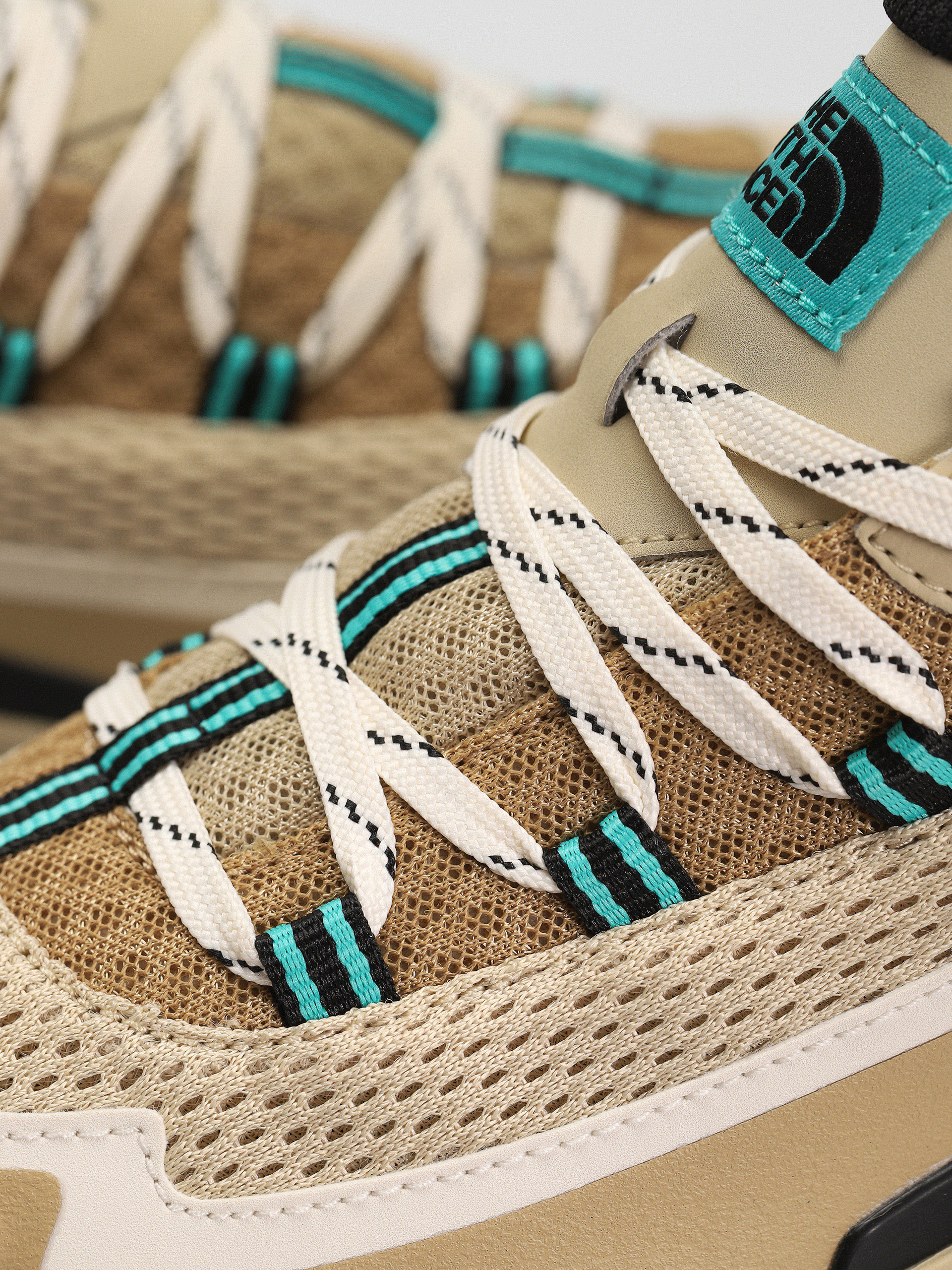 The North Face Vectiv Taraval Cipők (gravel/khaki stone)