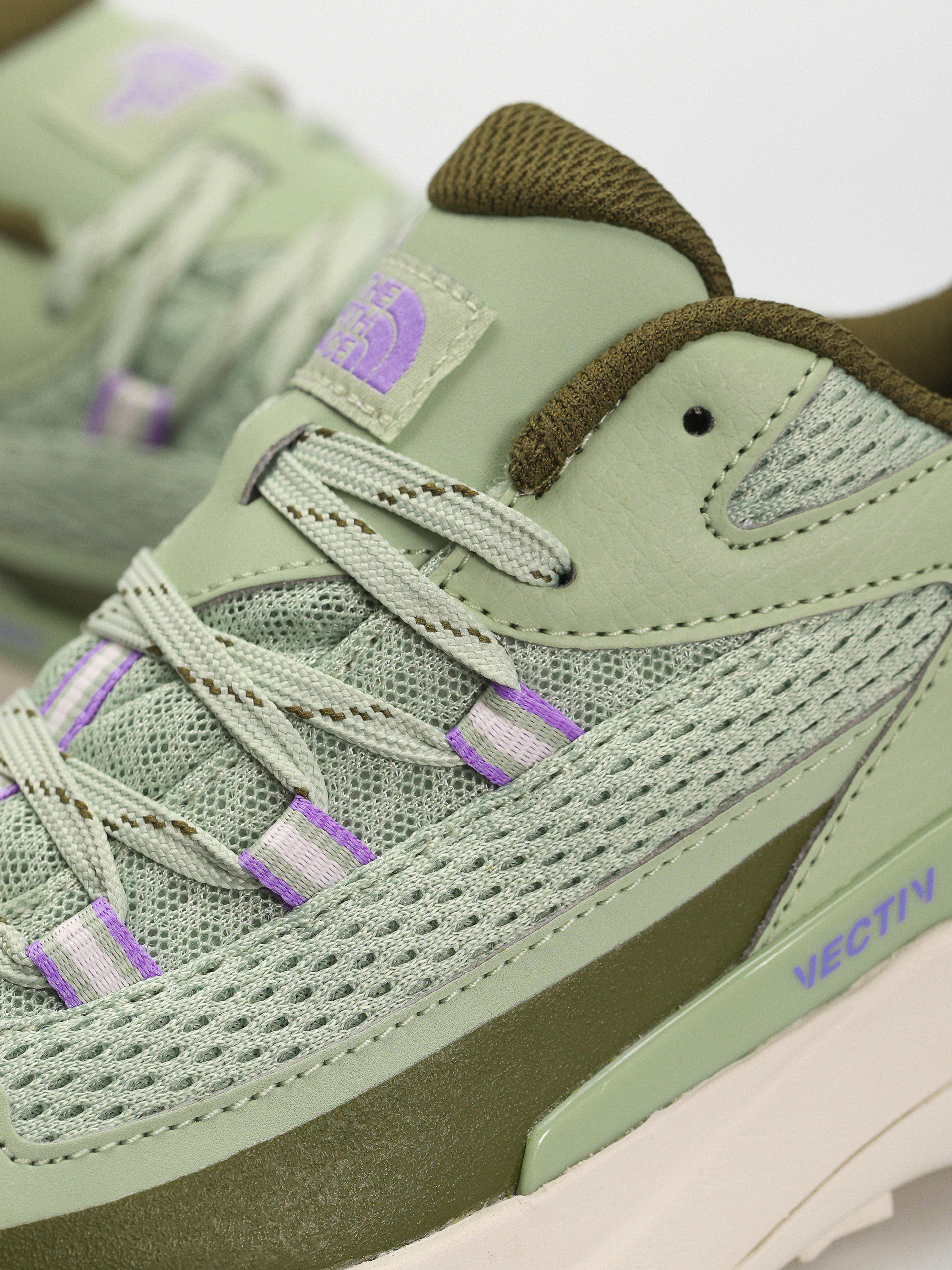 The North Face Vectiv Taraval Wmn Cipők (misty sage/forest olive)