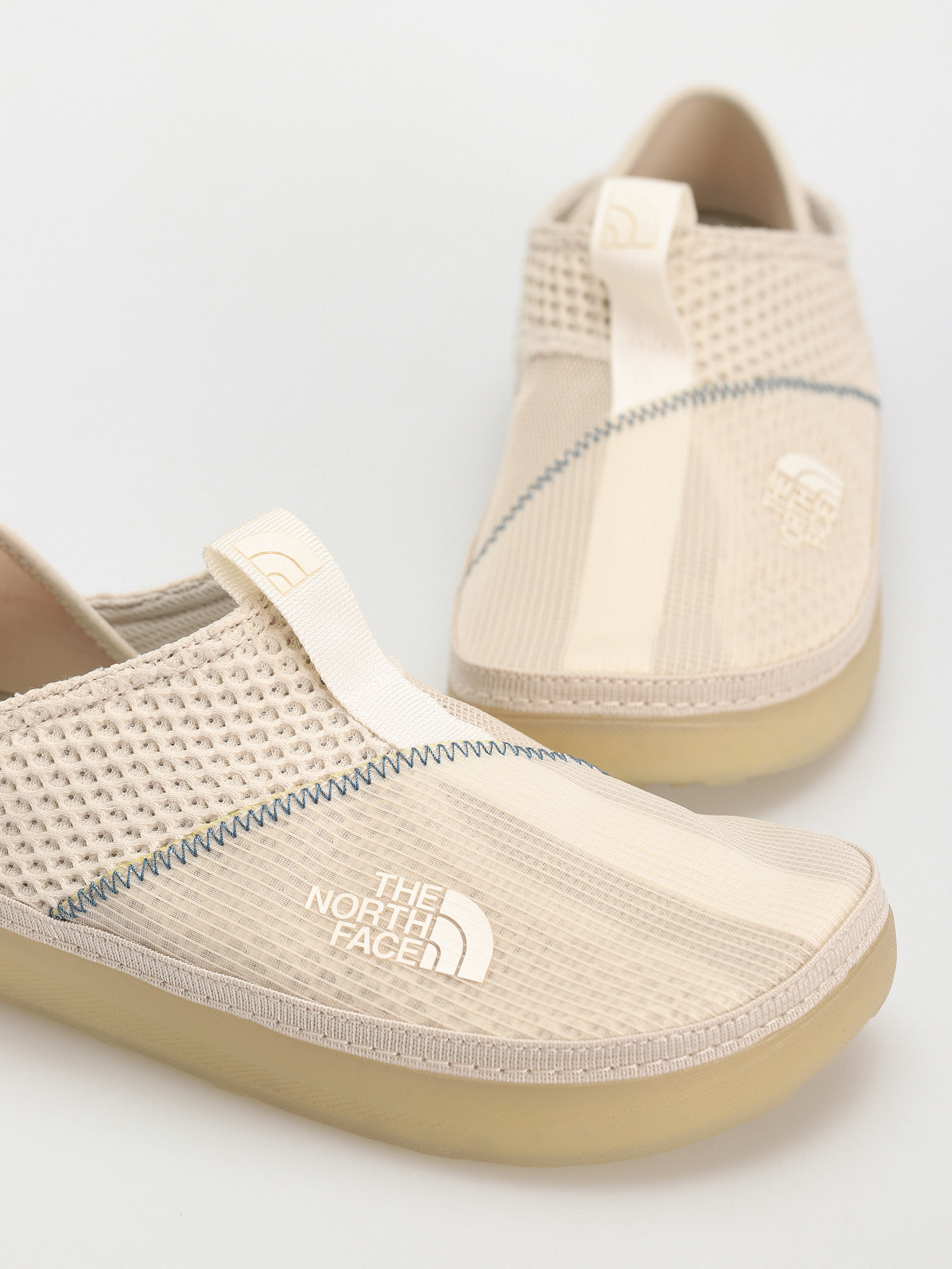 The North Face Base Camp Mule Cipők (sandstone/gardenia white)