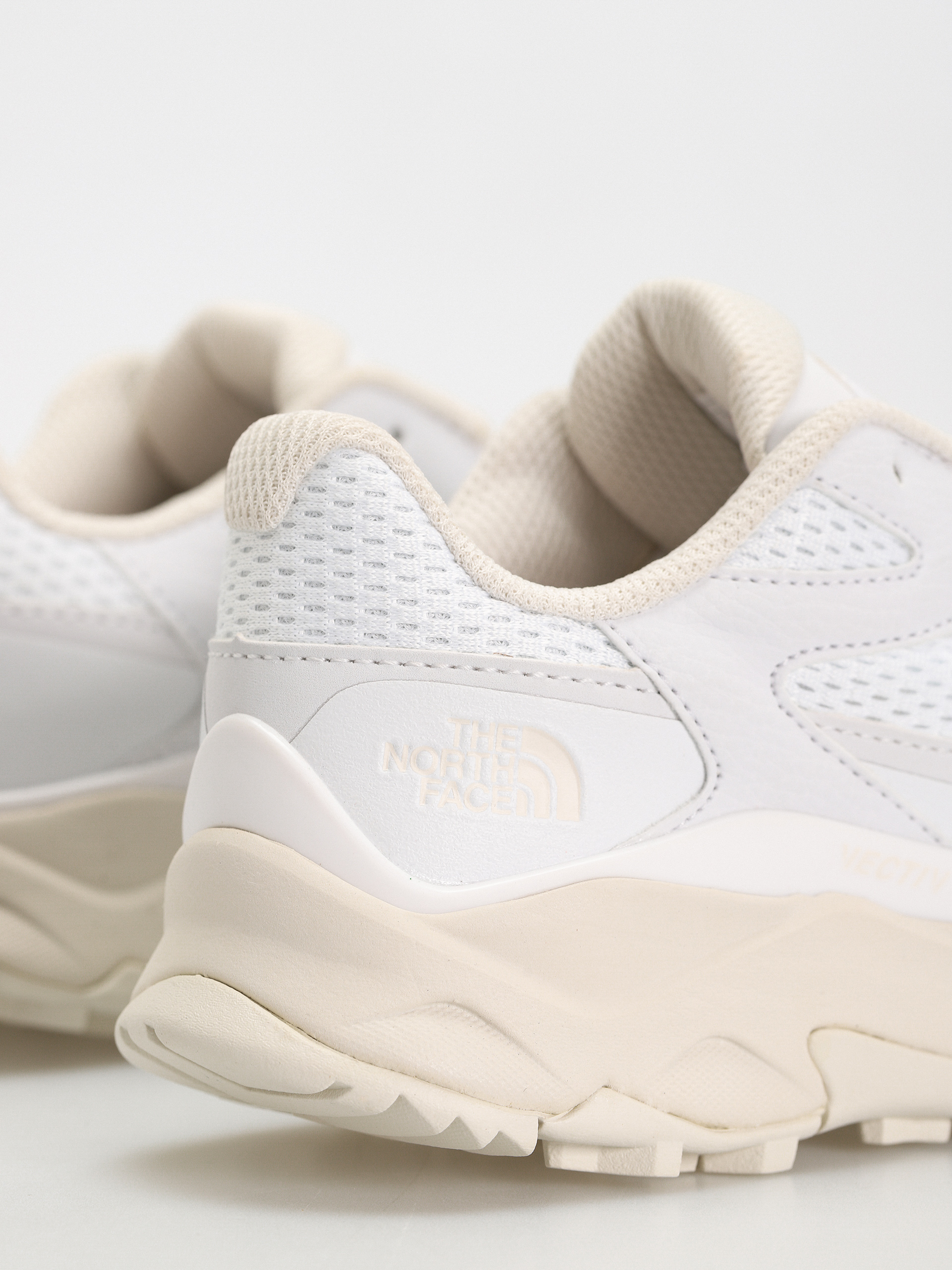 The North Face Vectiv Taraval Wmn Cipők (tnf white/white dune)