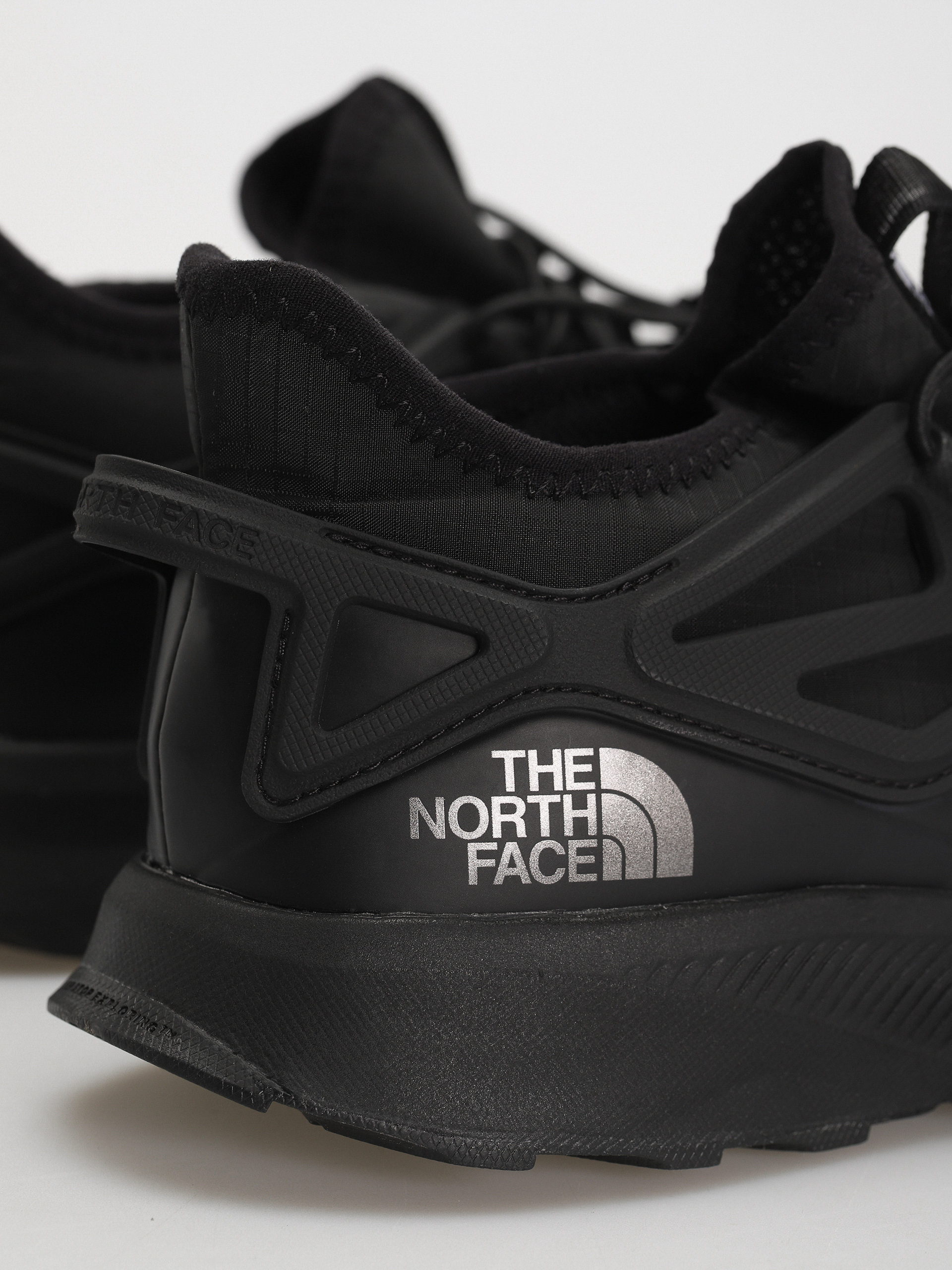 The North Face Oxeye Tech Cipők (tnf black/tnf black)