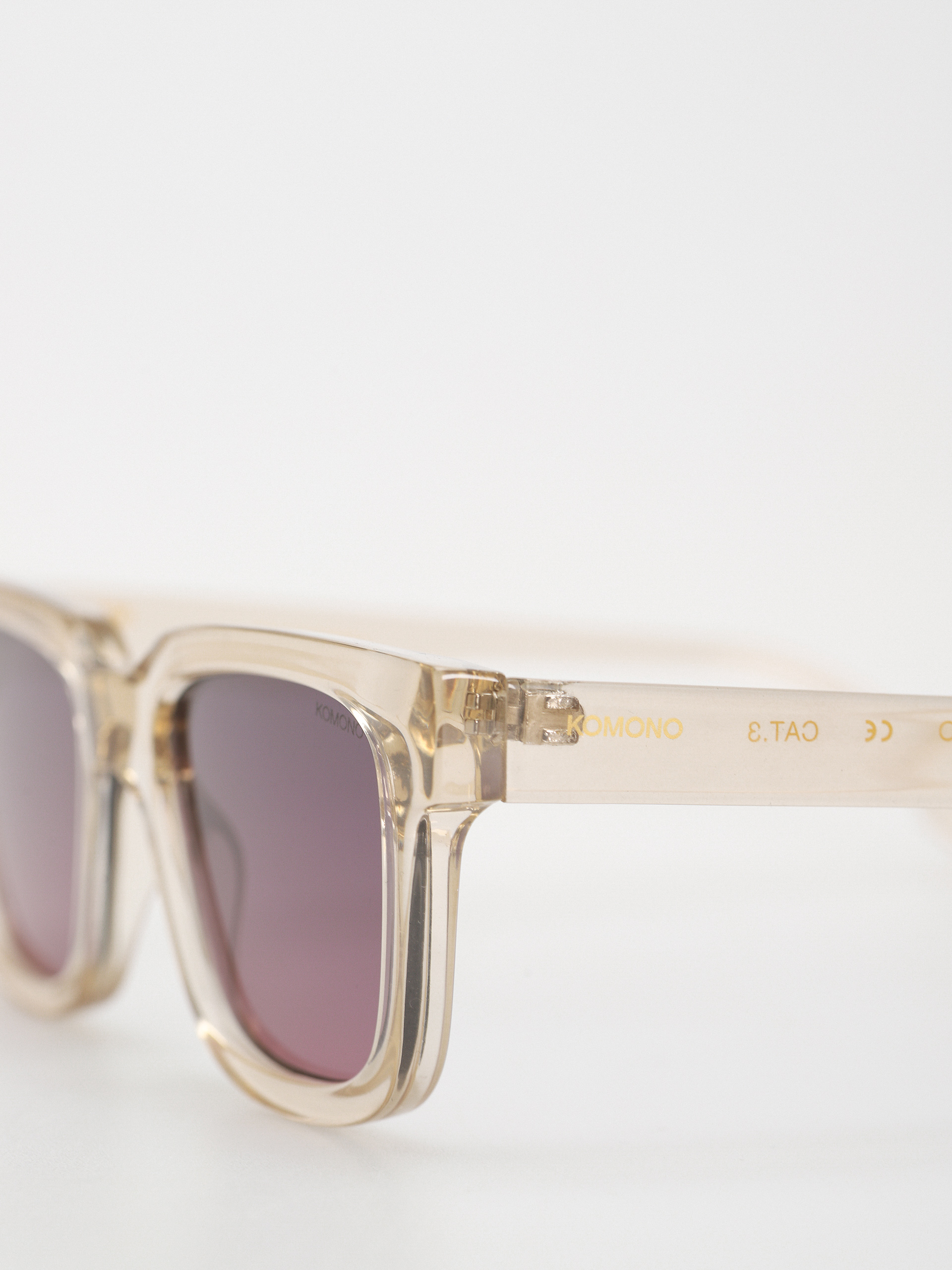 Napszemüvegek Komono Bobby (red sands)