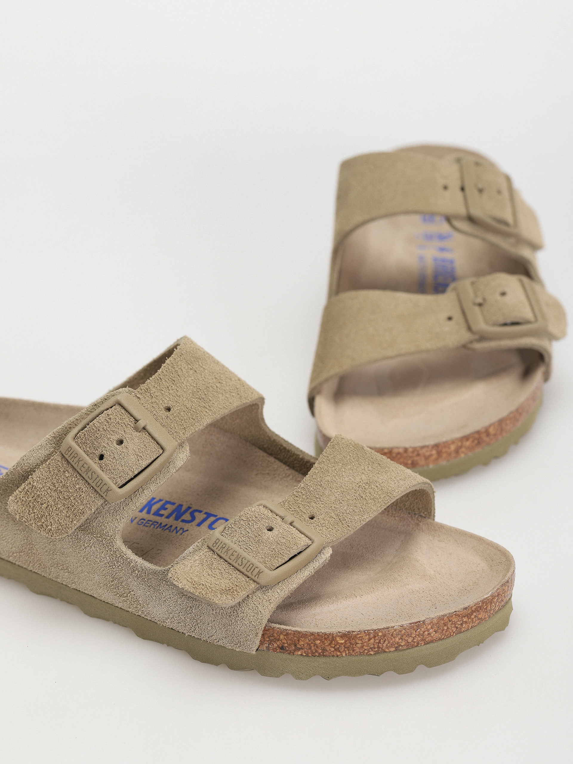 Flip-flop papucsok Birkenstock Arizona Suede Leather Narrow Wmn (faded khaki)