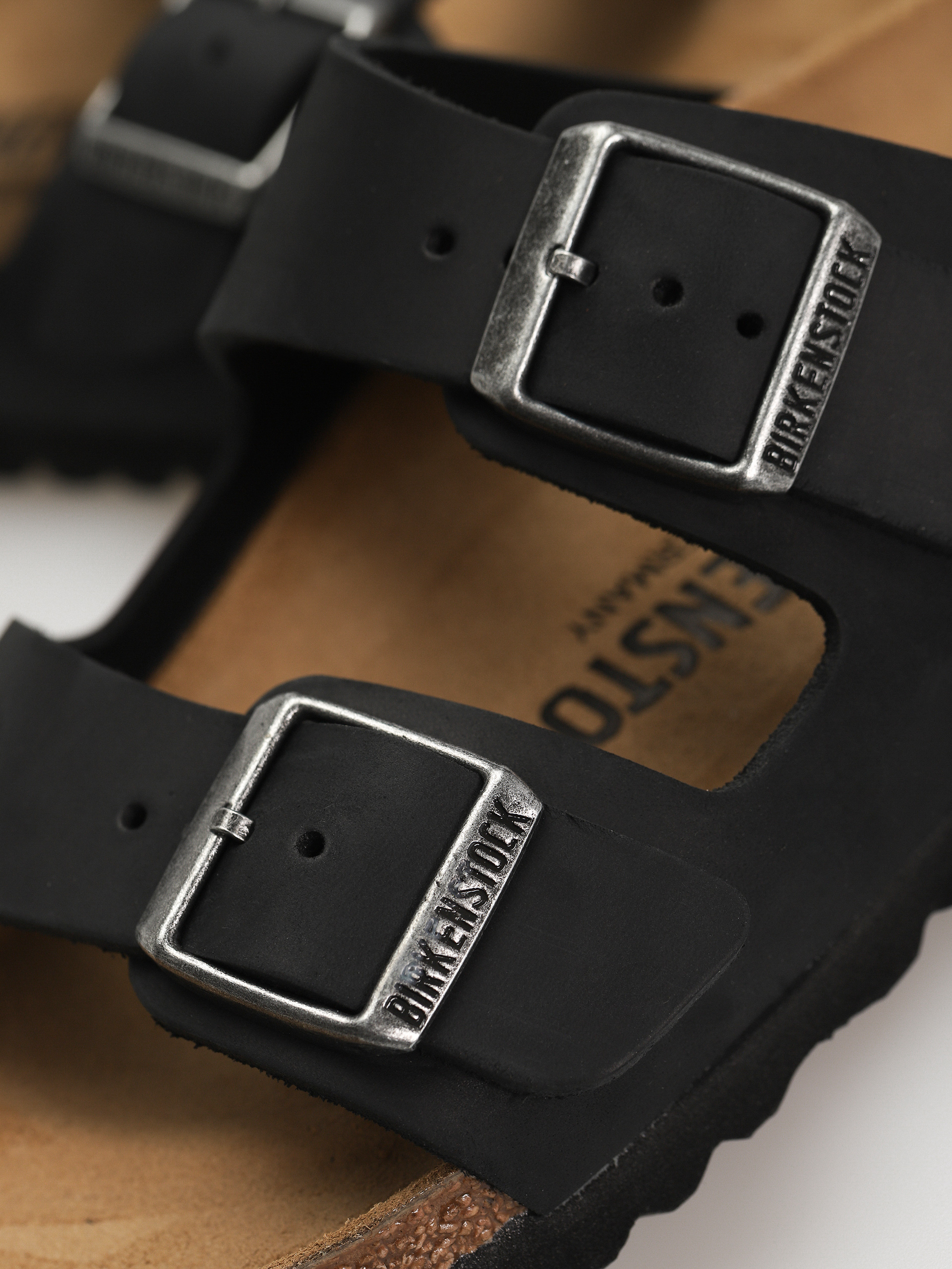 Flip-flop papucsok Birkenstock Arizona Oiled Leather Narrow Wmn (black)