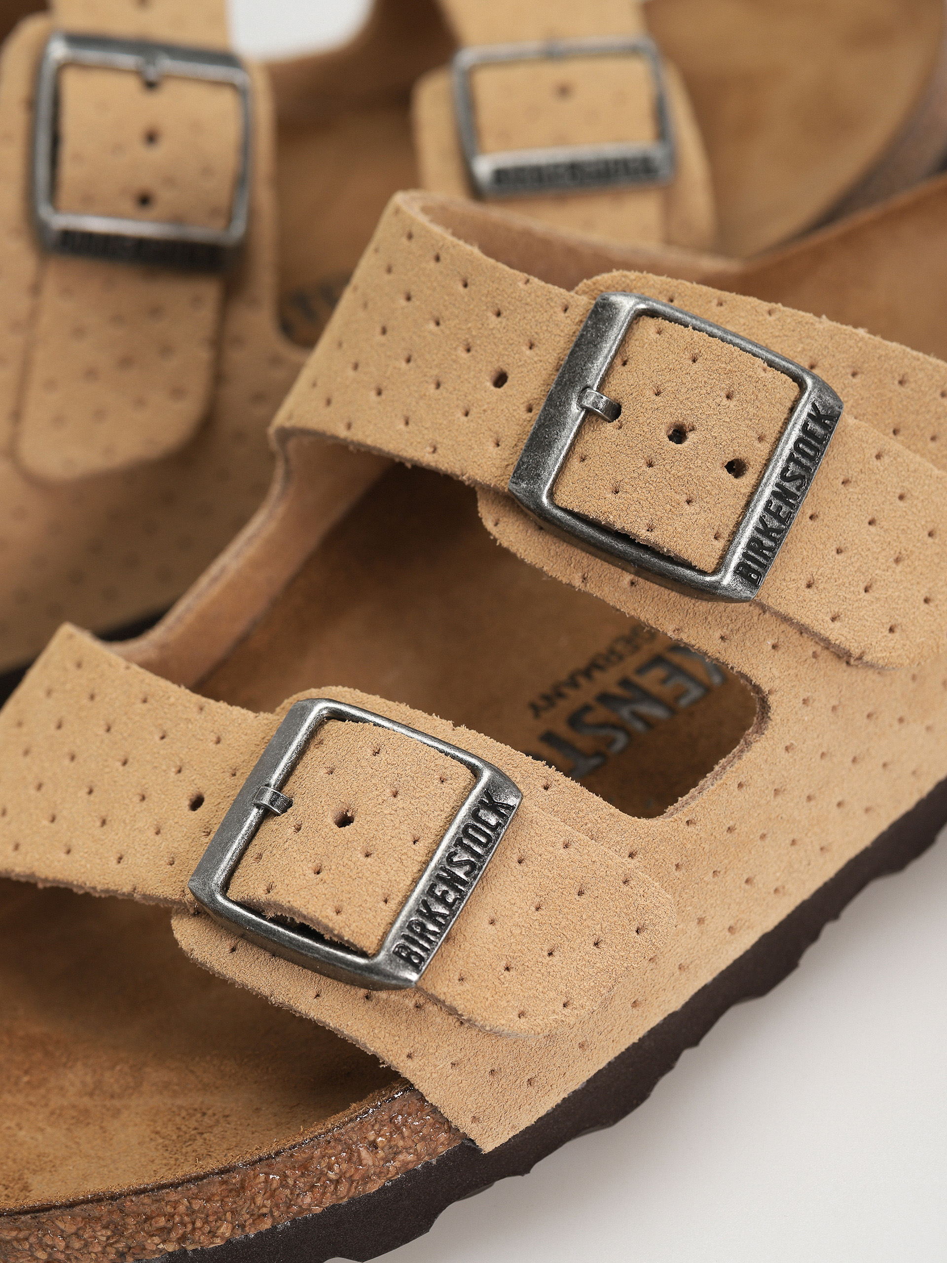 Birkenstock Arizona Suede Embossed Narrow Wmn Flip-flop papucsok (emboss dots new beige)