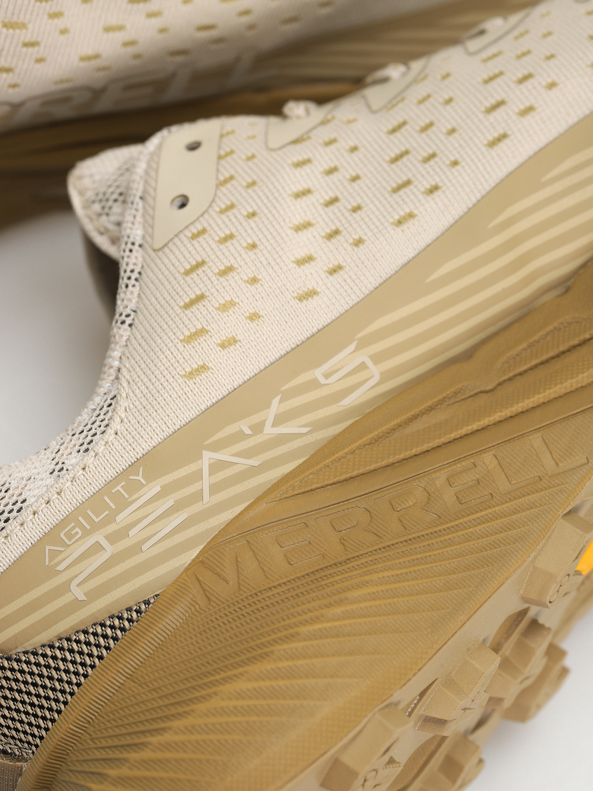 Cipők Merrell Agility Peak 5 (oyster/coyote)