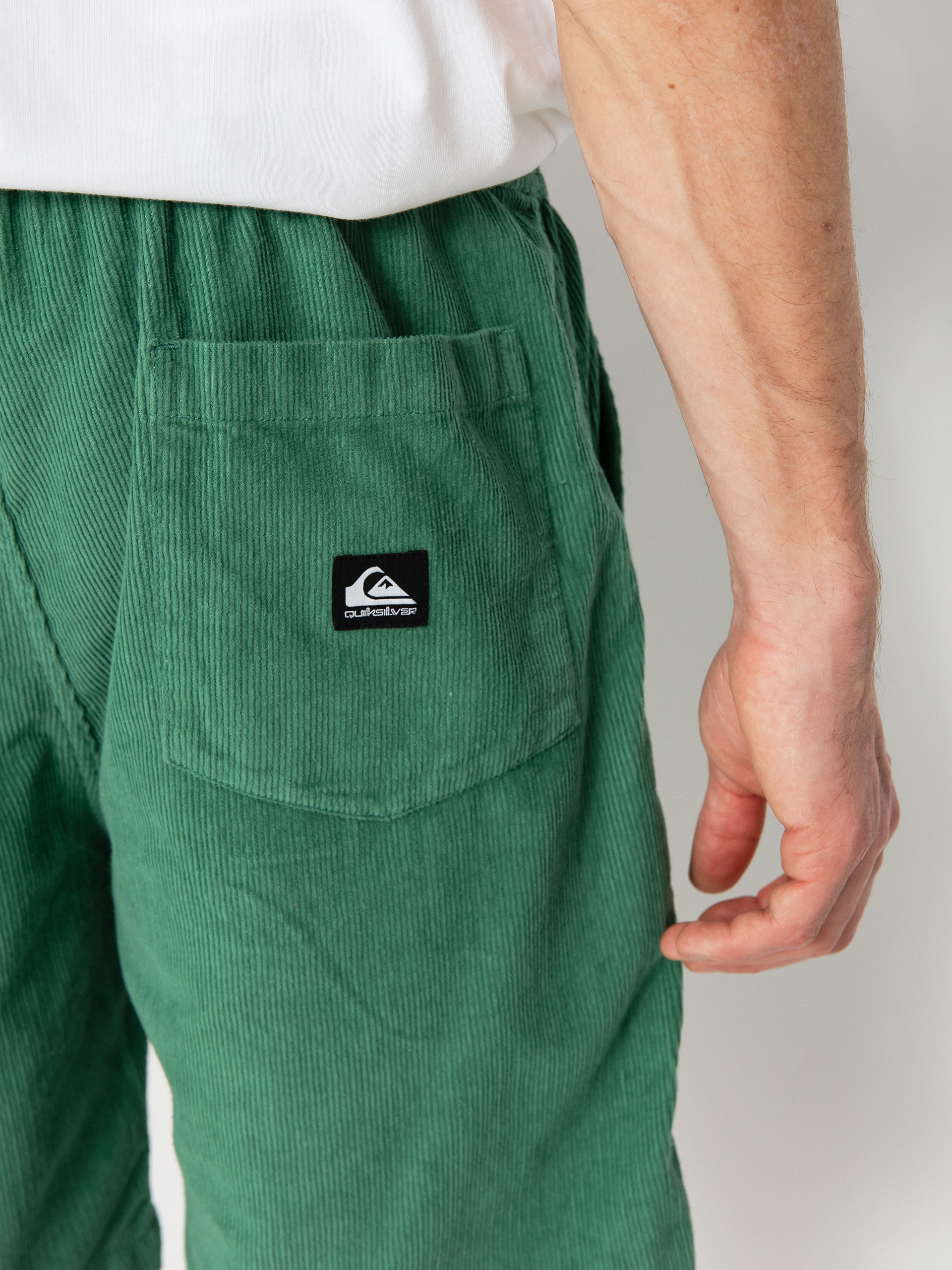 Quiksilver Taxer Cord Rövidnadrág (frosty spruce)