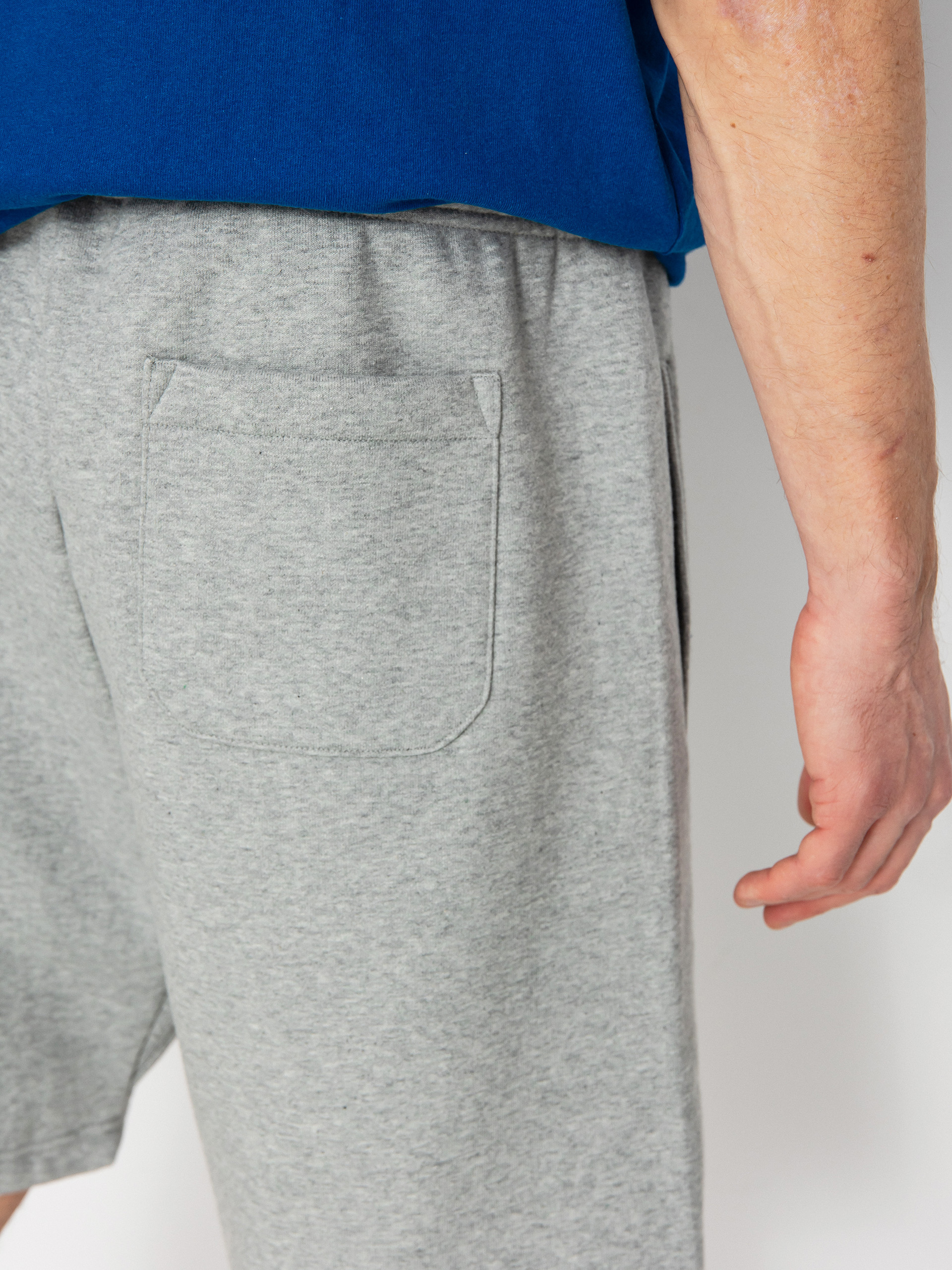 Rövidnadrág Carhartt WIP Chase (grey heather/gold)