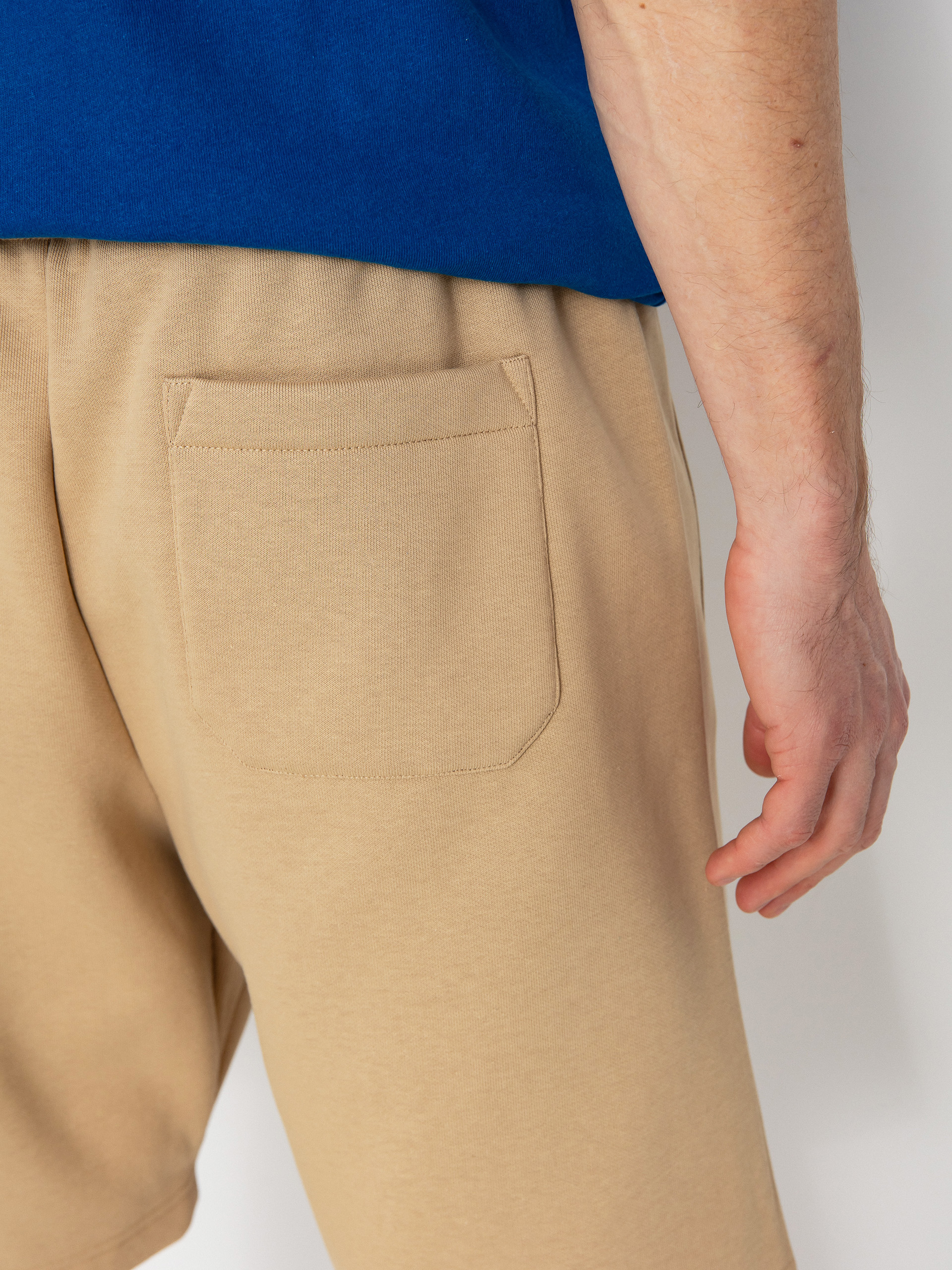 Rövidnadrág Carhartt WIP Chase (sable/gold)