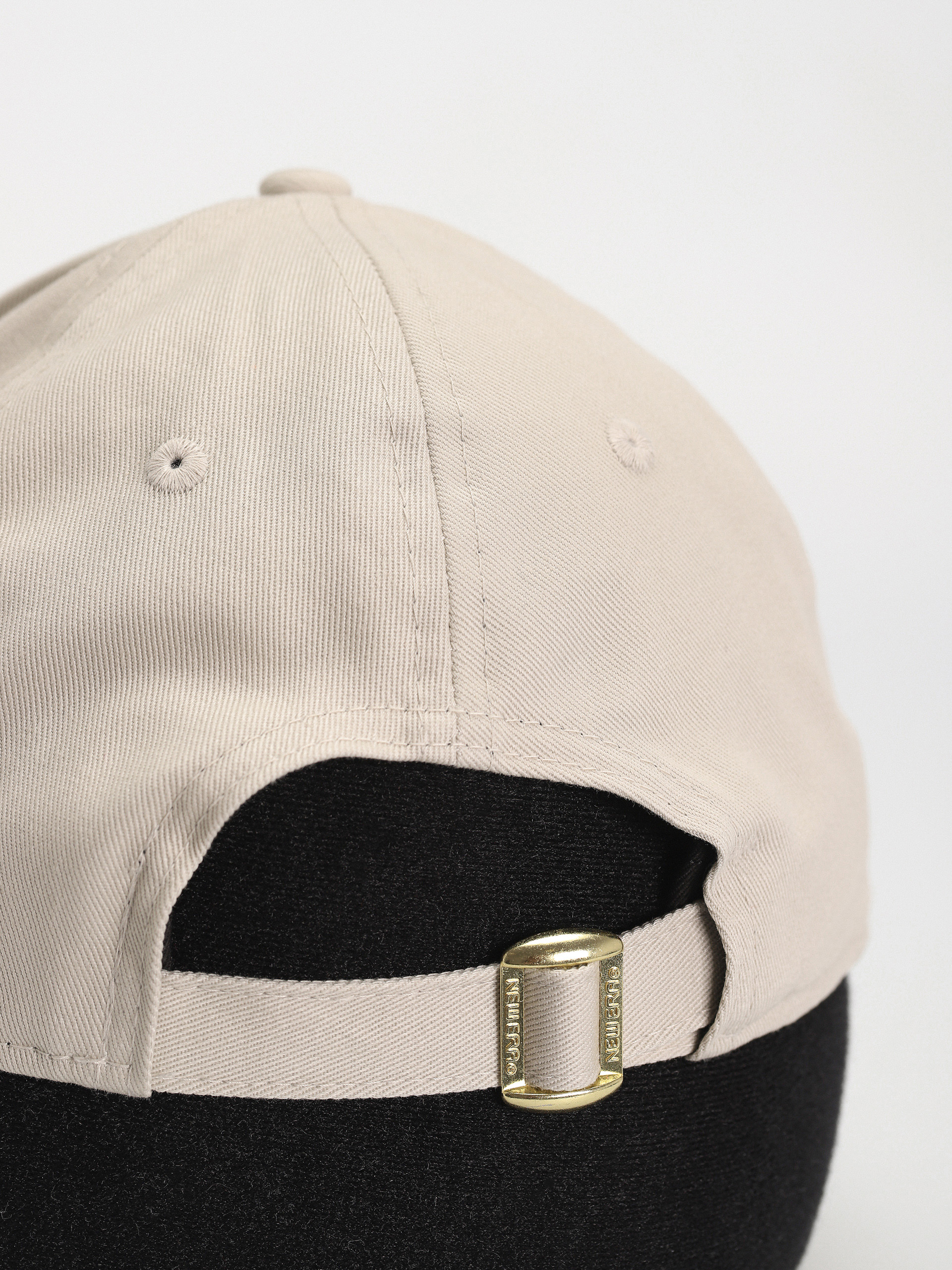 Baseball sapka New Era Metallic Logo 9Forty New York Yankees Wmn (stone/gold)