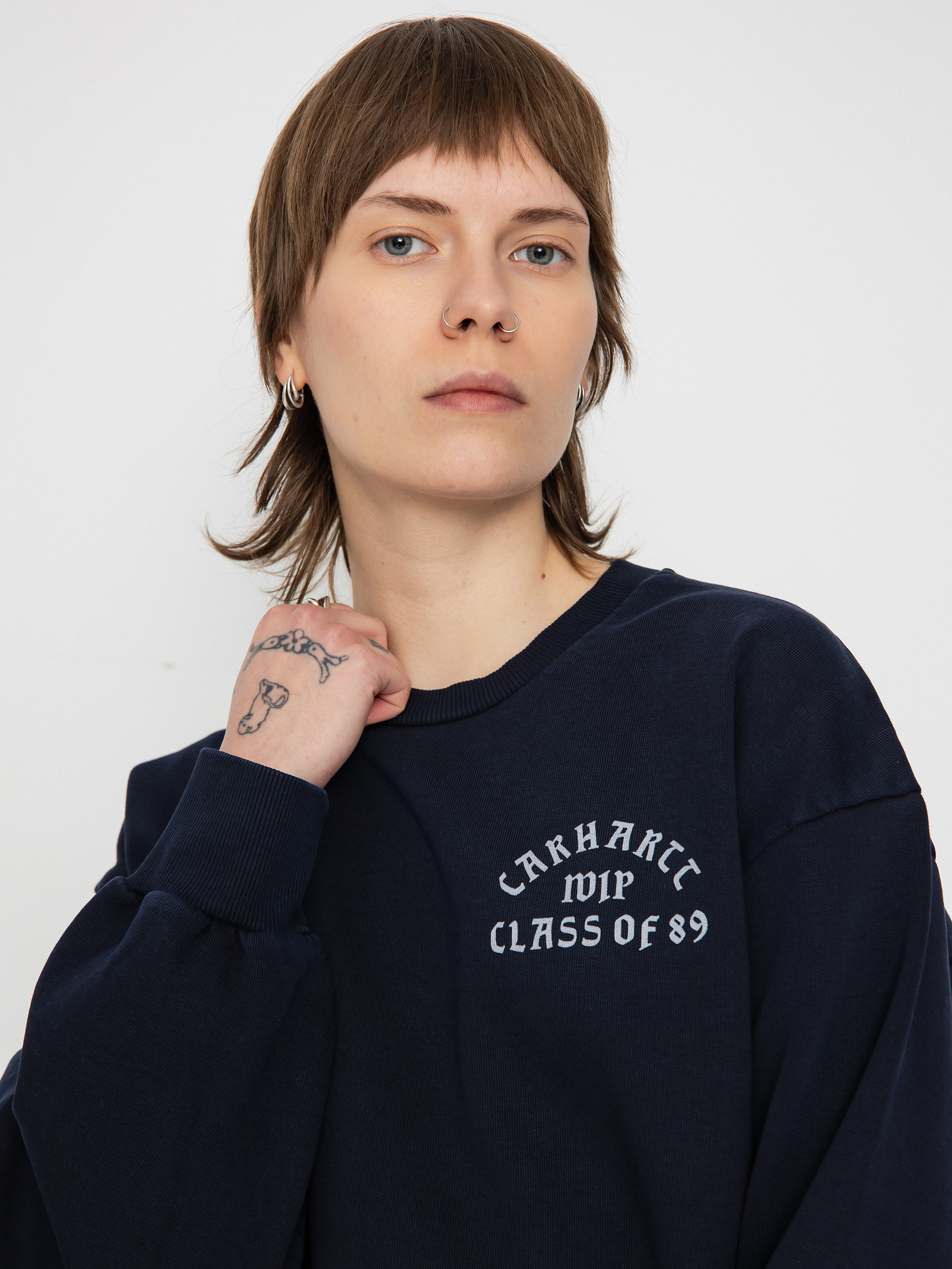 Pulóver Carhartt WIP Class of 89 Wmn (dark navy/white)