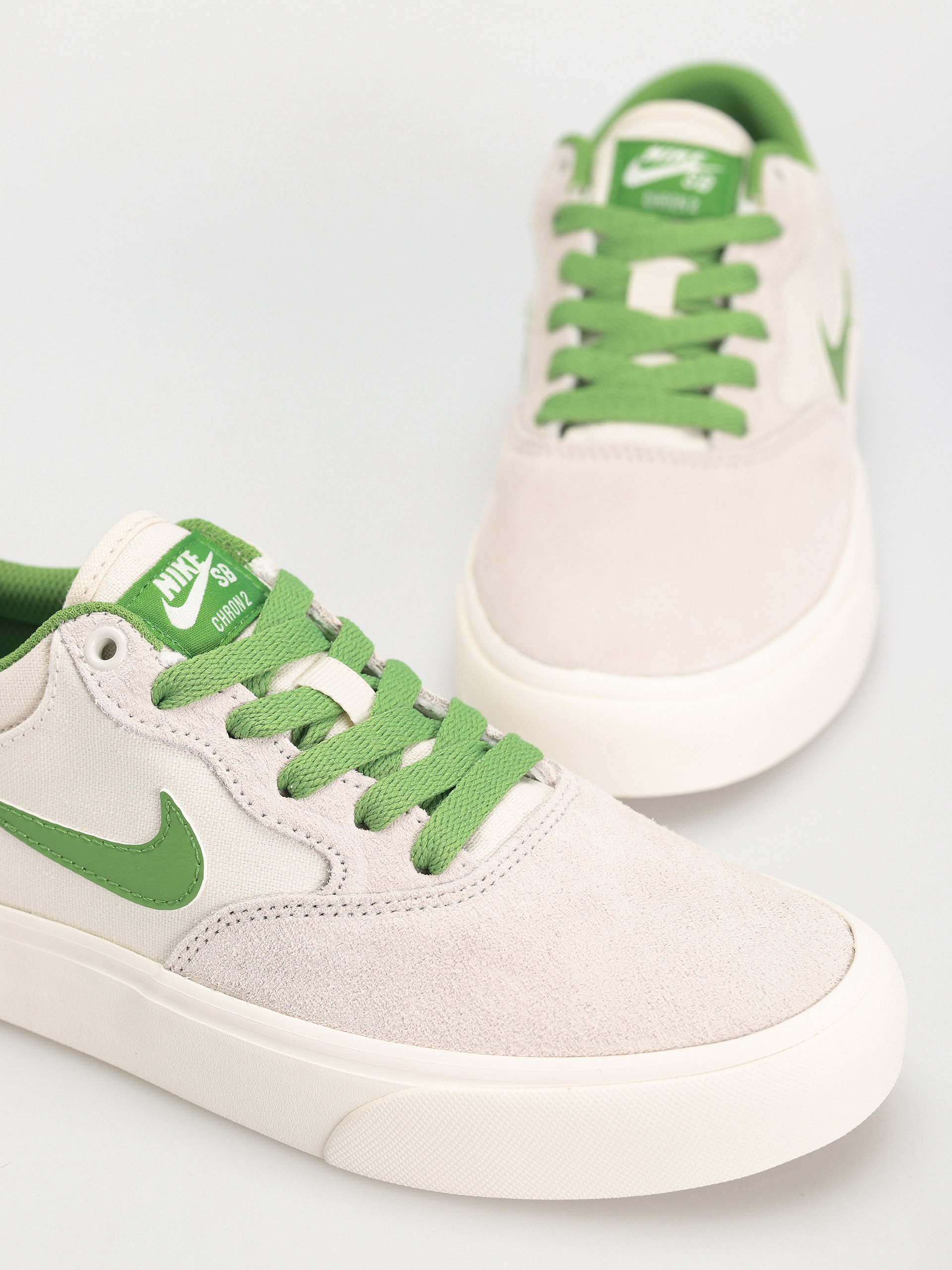 Nike SB Chron 2 Cipők (phantom/chlorophyll summit white sail)