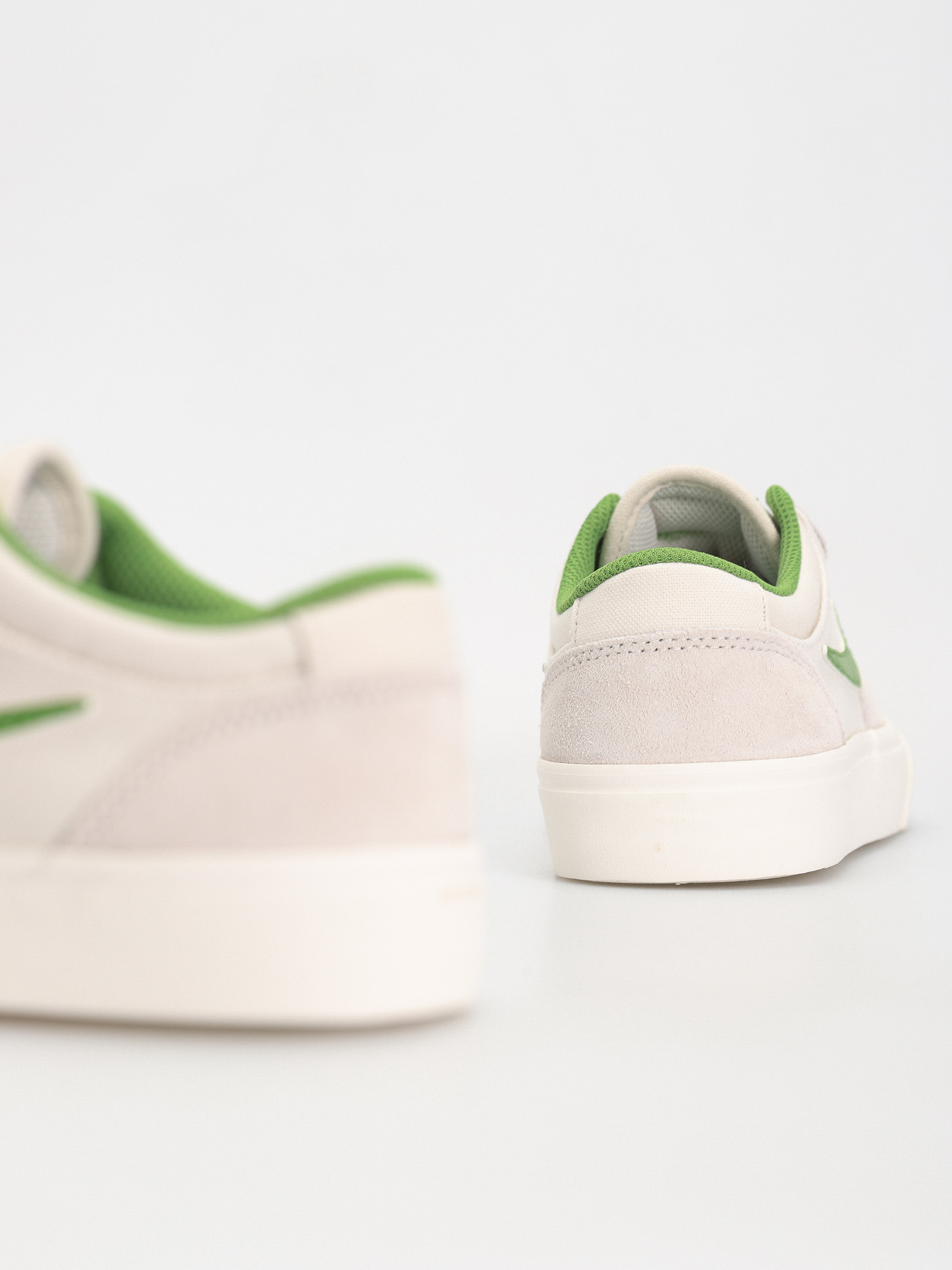 Nike SB Chron 2 Cipők (phantom/chlorophyll summit white sail)