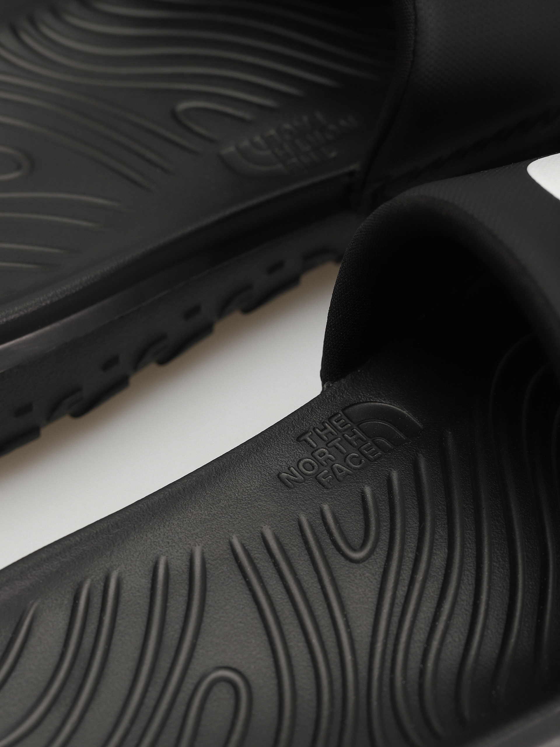 The North Face Never Stop Cush Flip-flop papucsok (tnf black/tnf black)