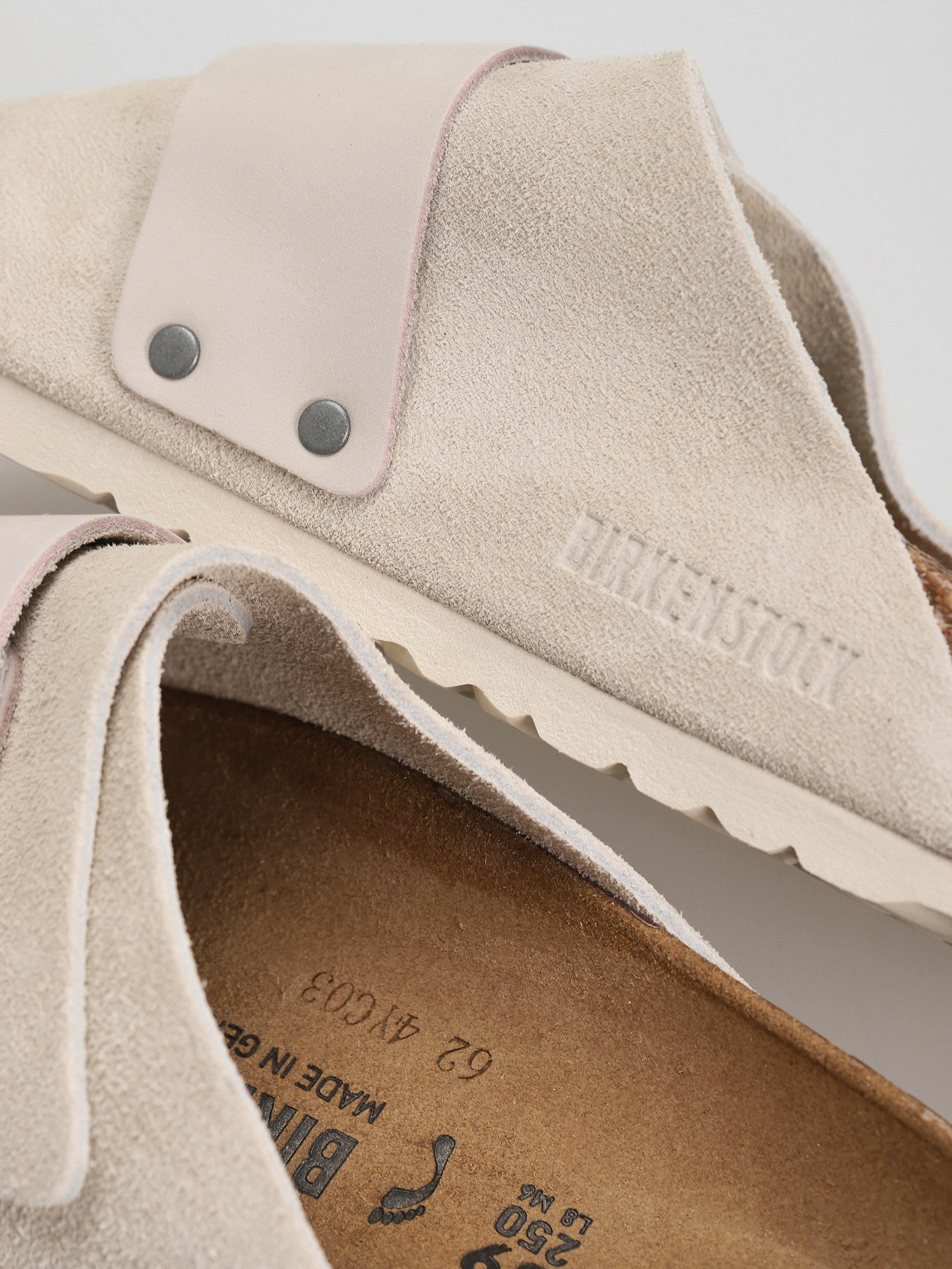 Birkenstock Kyoto Nubuck Suede Leather Narrow Wmn Flip-flop papucsok (antique white)