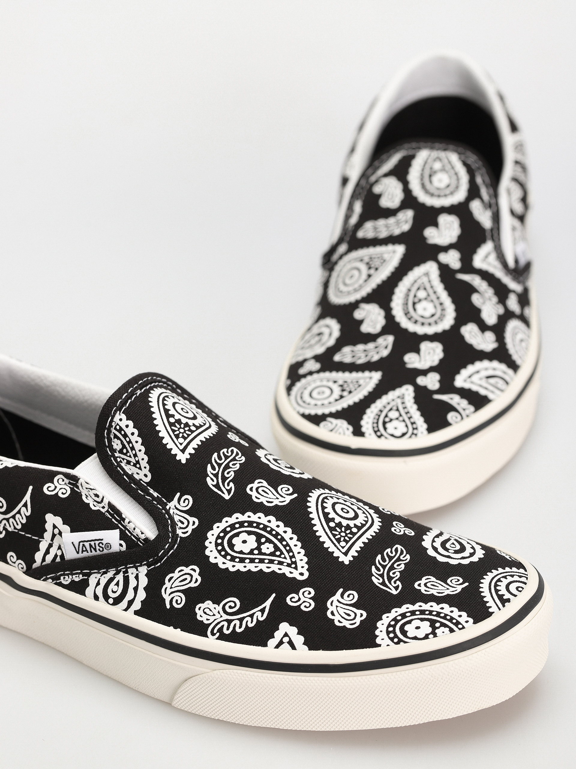 Vans Classic Slip On Cipők (primavera paisley black)