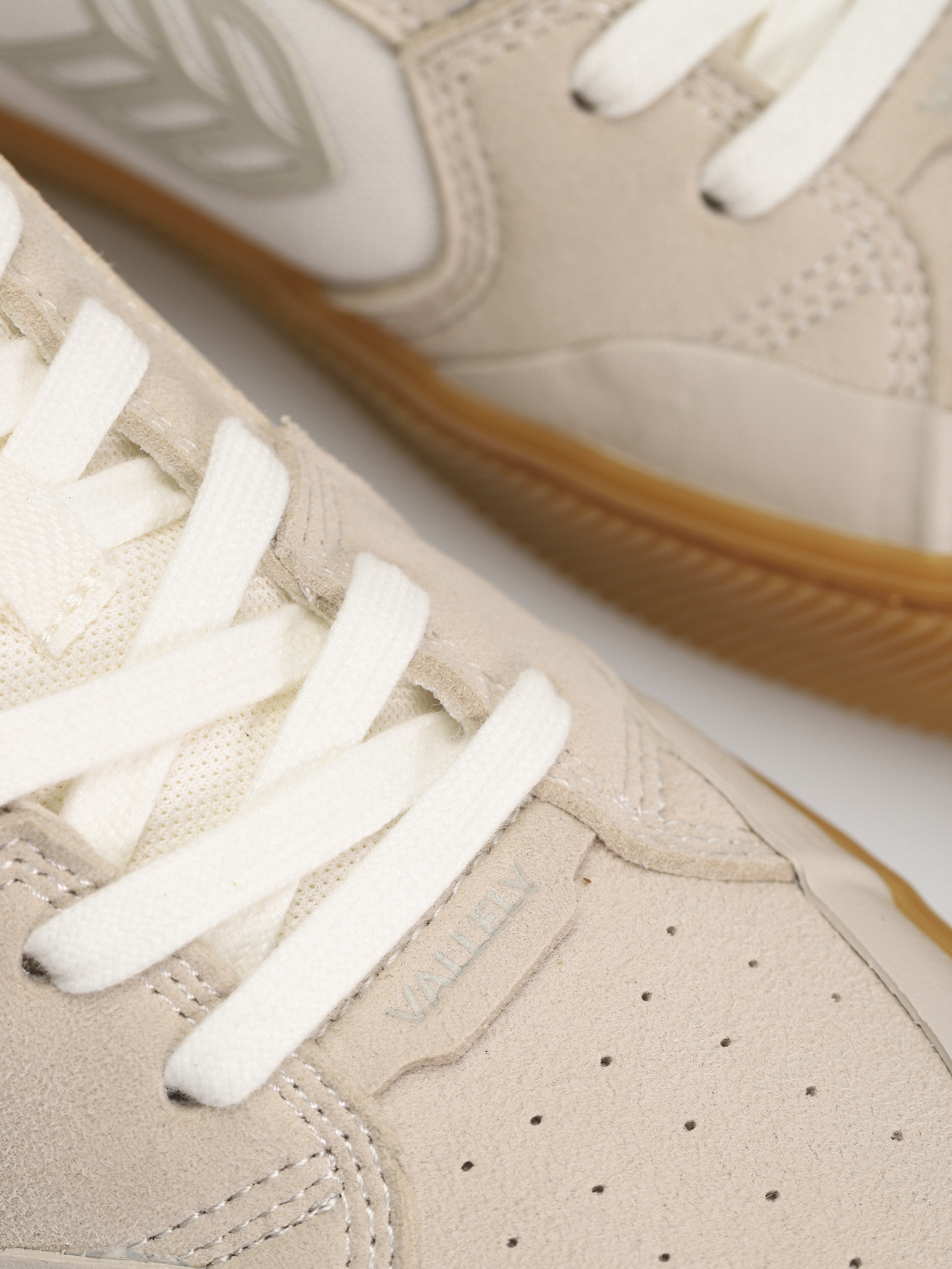 Cariuma Vallely Pro Cipők (gum vintage white/off white/light grey)