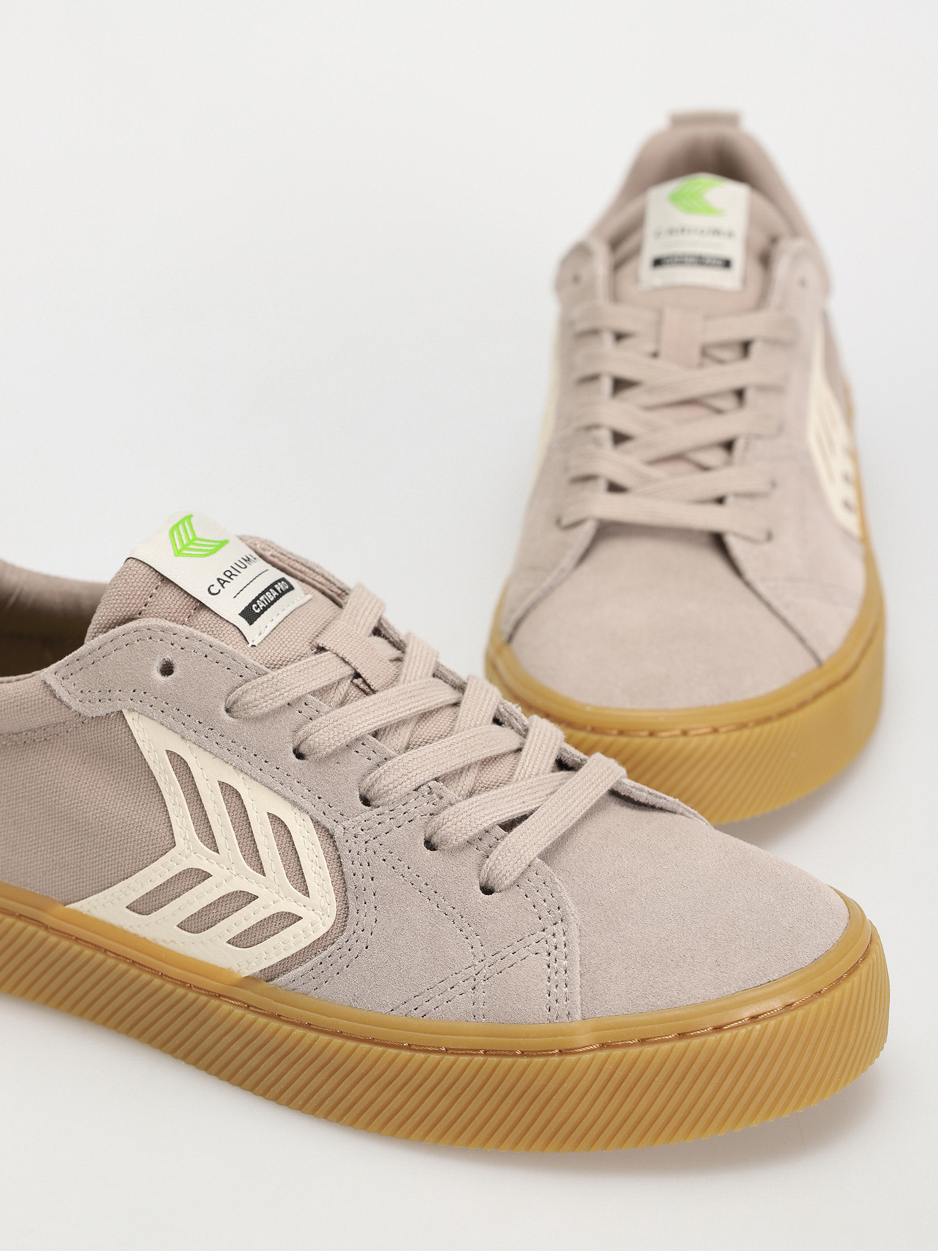 Cariuma Catiba Pro Cipők (gum cloud grey/ivory)