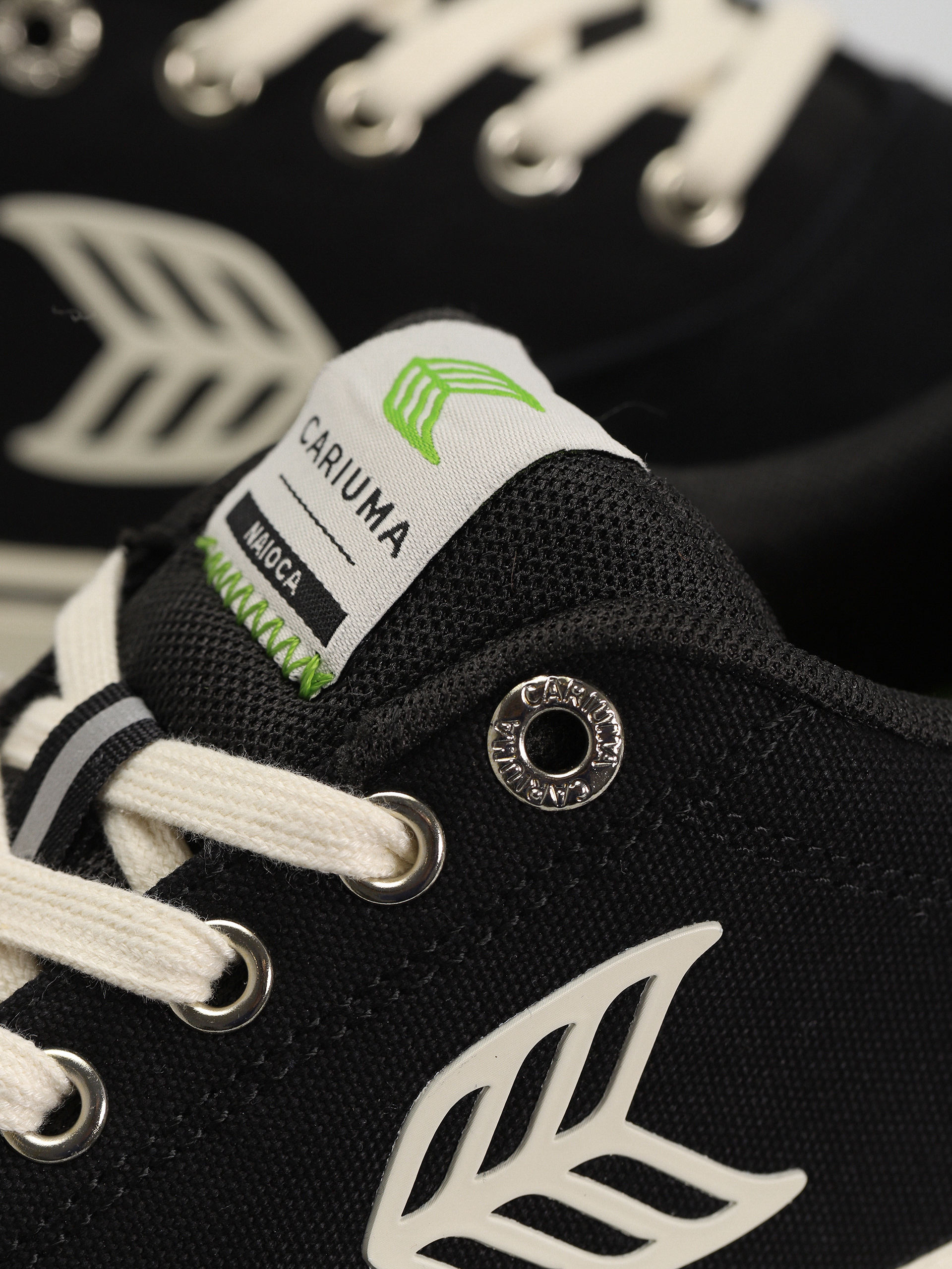 Cipők Cariuma Naioca Pro (black/ivory)