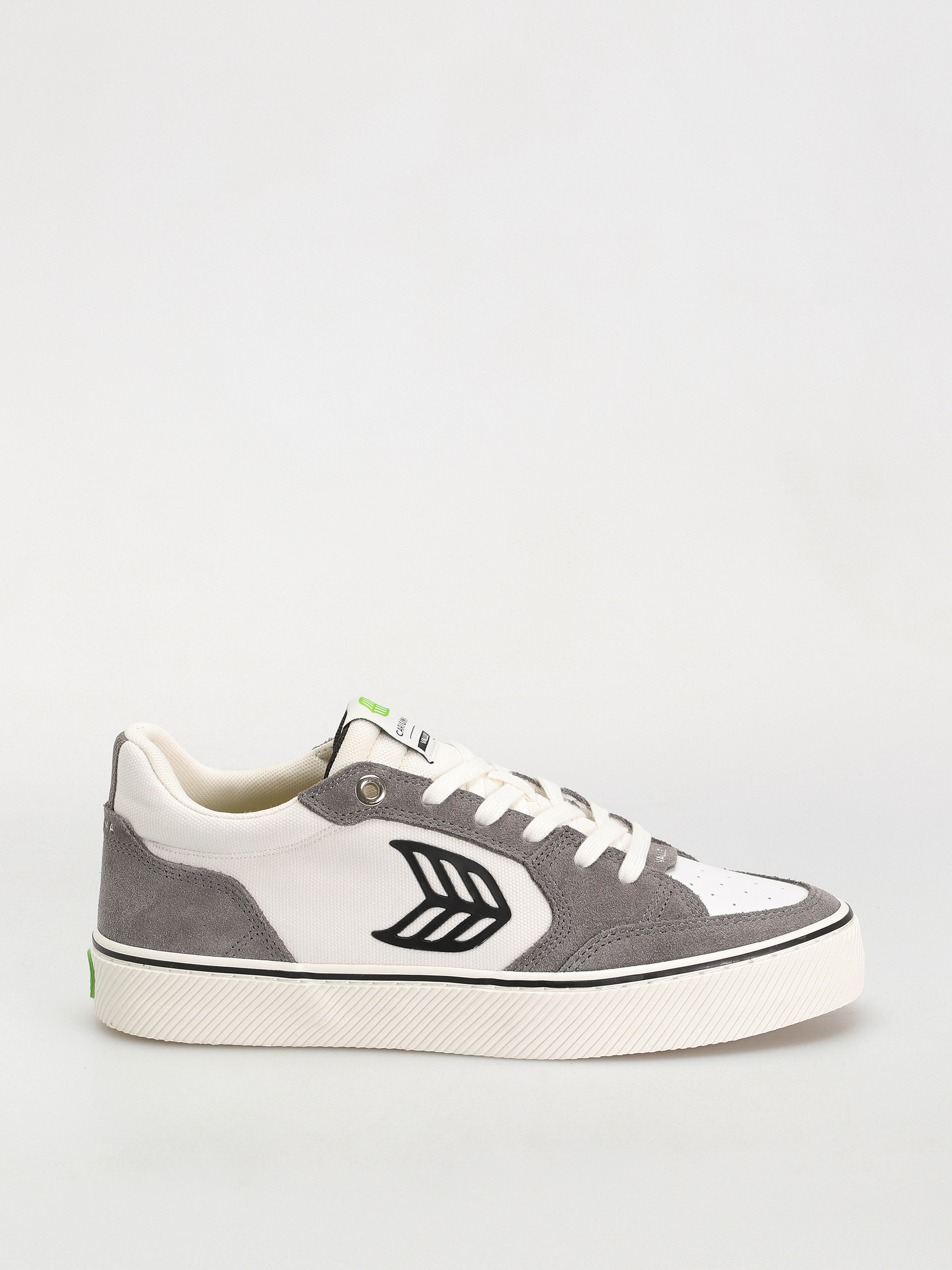 Cariuma Vallely Pro Cipu0151k (off white/charcoal grey)