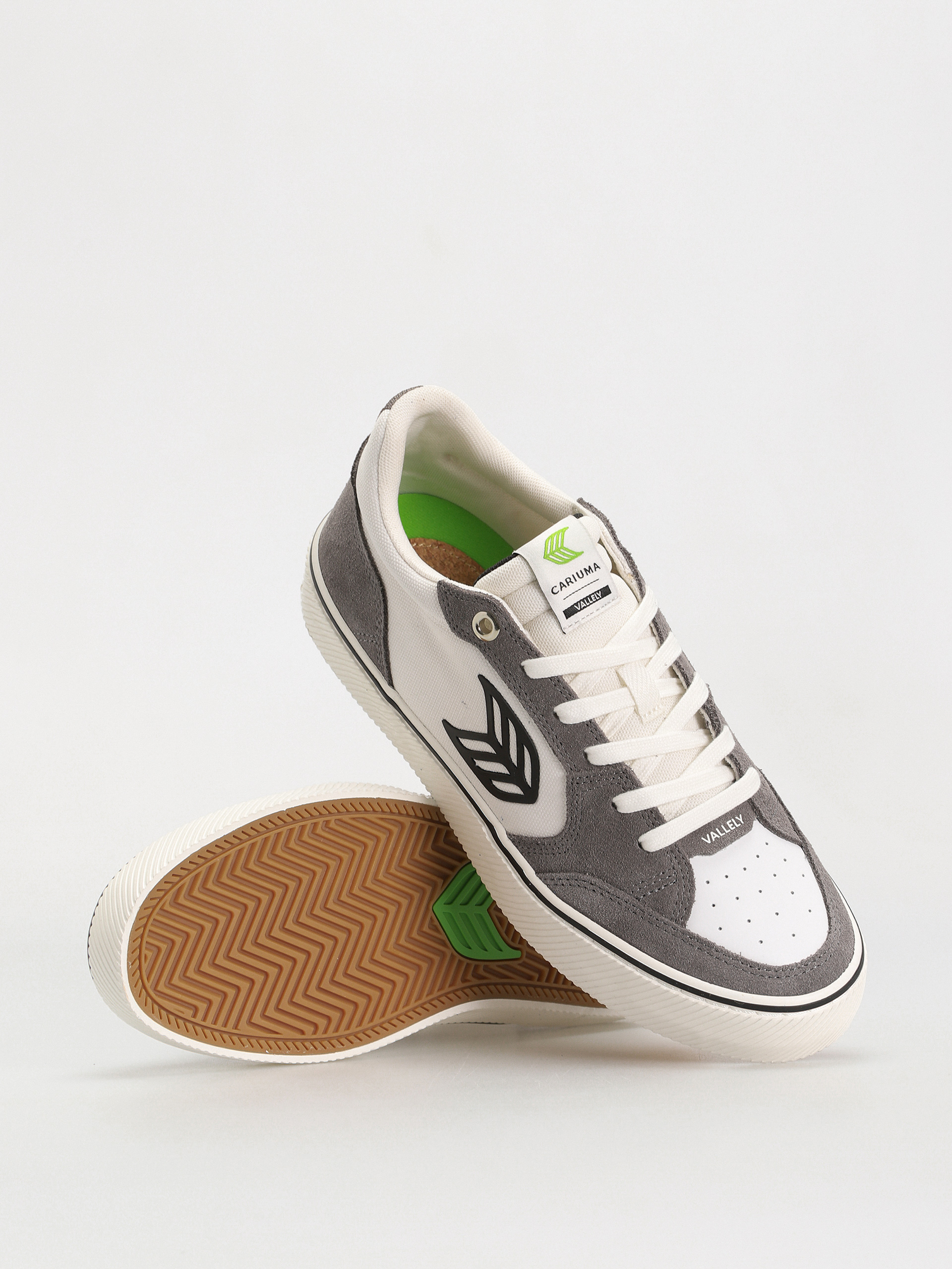 Cariuma Vallely Pro Cipők (off white/charcoal grey)