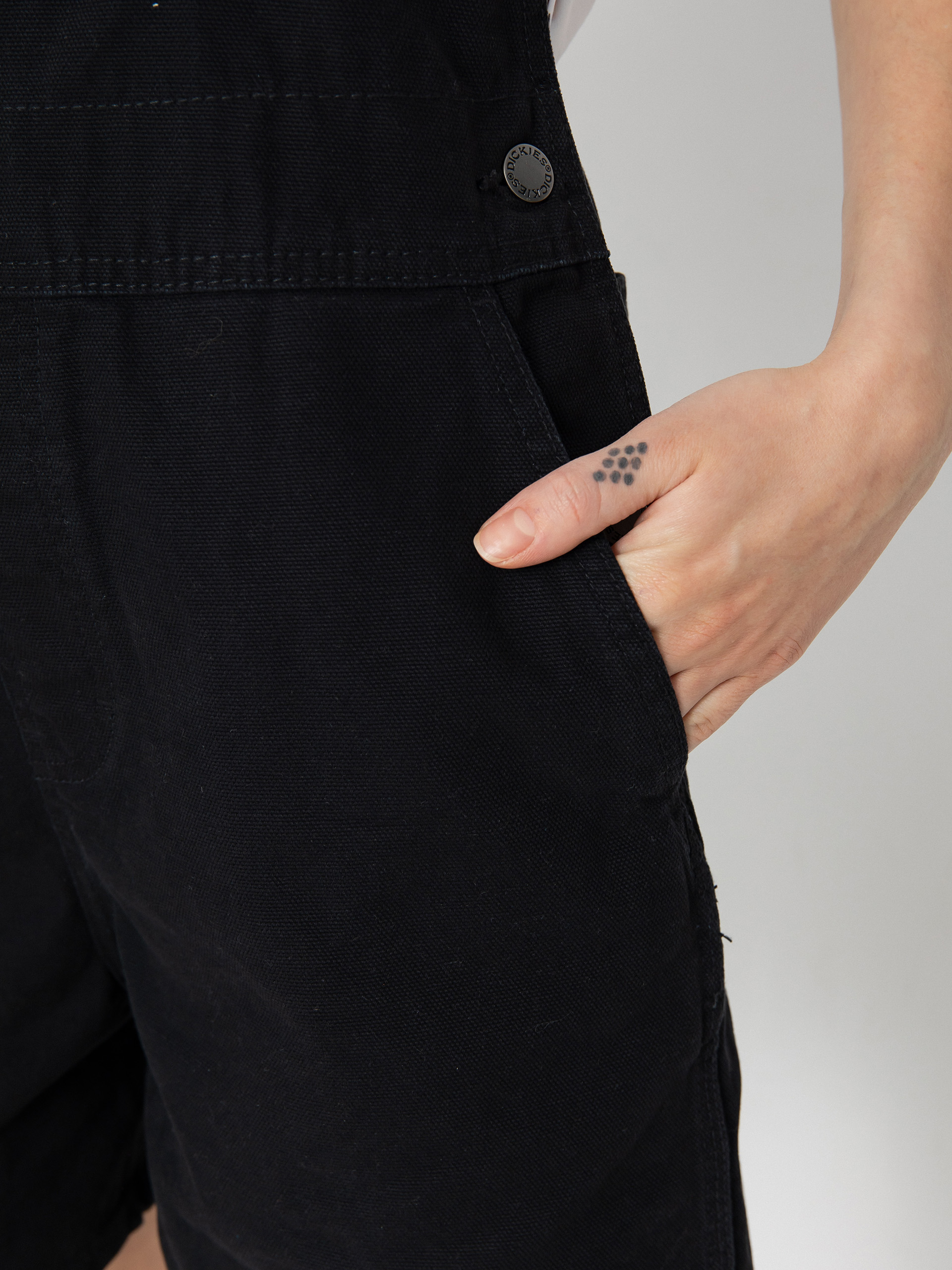 Dickies Duck Canvas Bib Wmn Rövidnadrág (stone washed black)