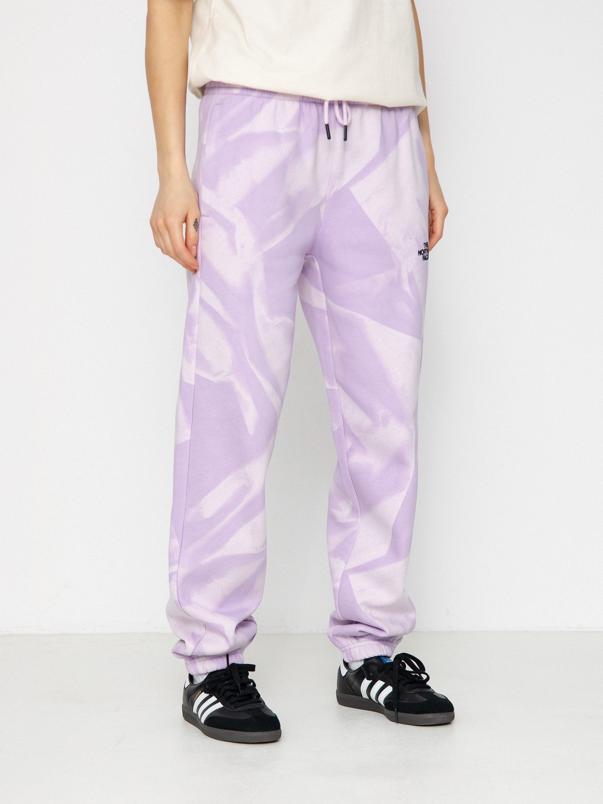 Kisnadrág The North Face Essential Jogger Print Wmn (icy lilac garment fold)
