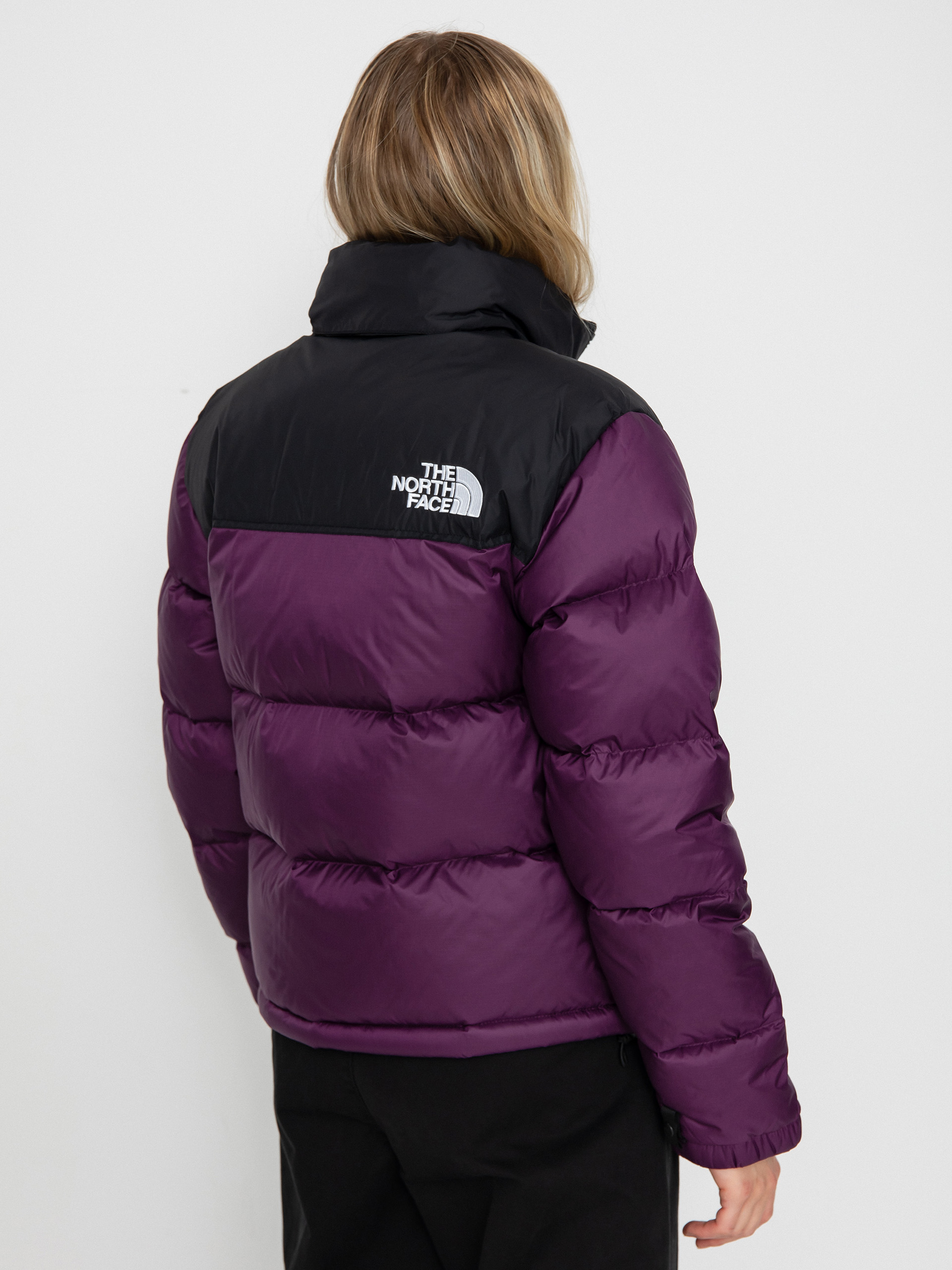 The North Face 1996 Retro Nuptse Wmn Dzseki (black currant purple)