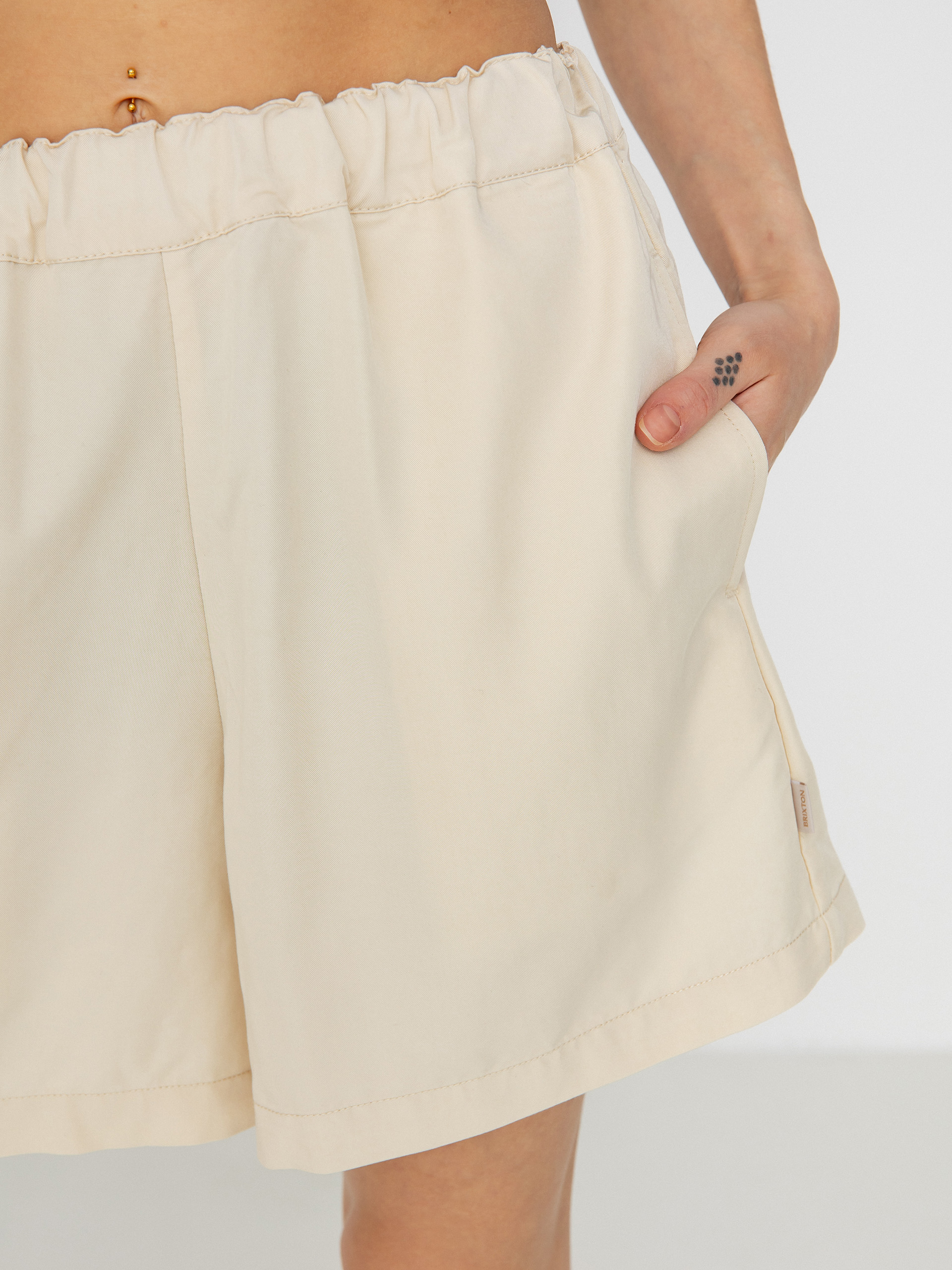 Brixton Polanco Wmn Rövidnadrág (white smoke)