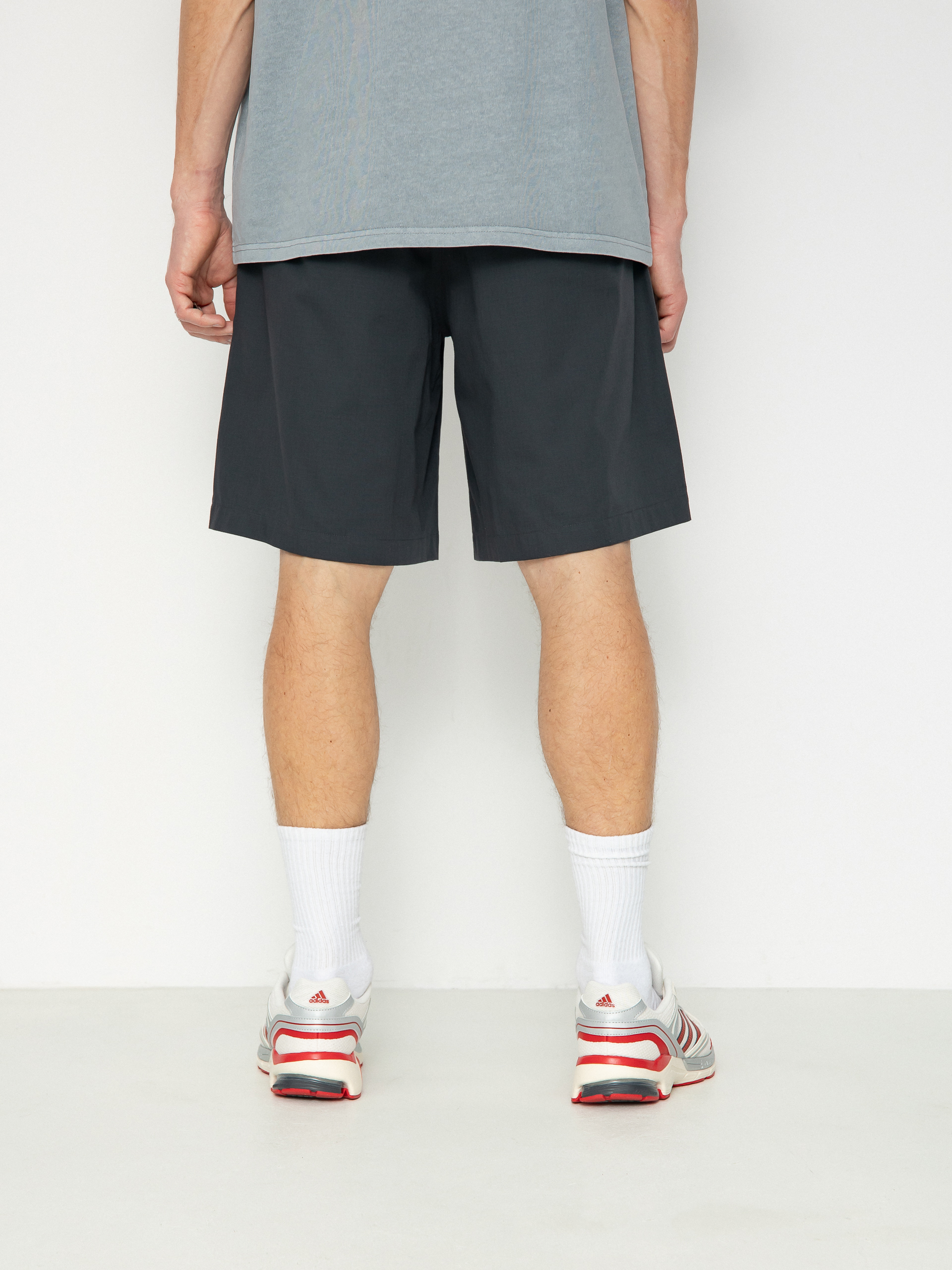 adidas Skate Rövidnadrág (carbon/ivory)