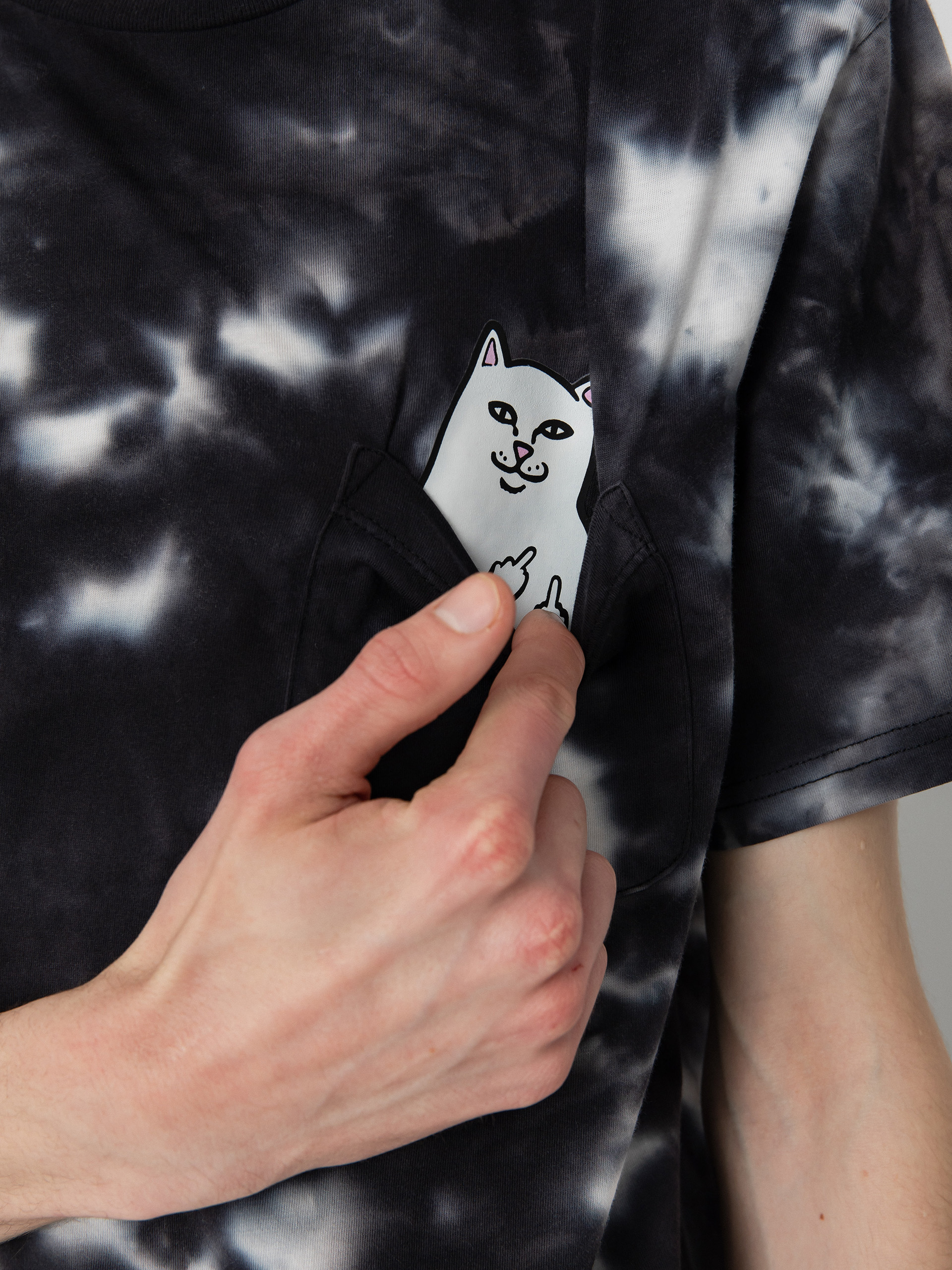 RipNDip Lord Nermal Pocket Póló (black lightning wash)