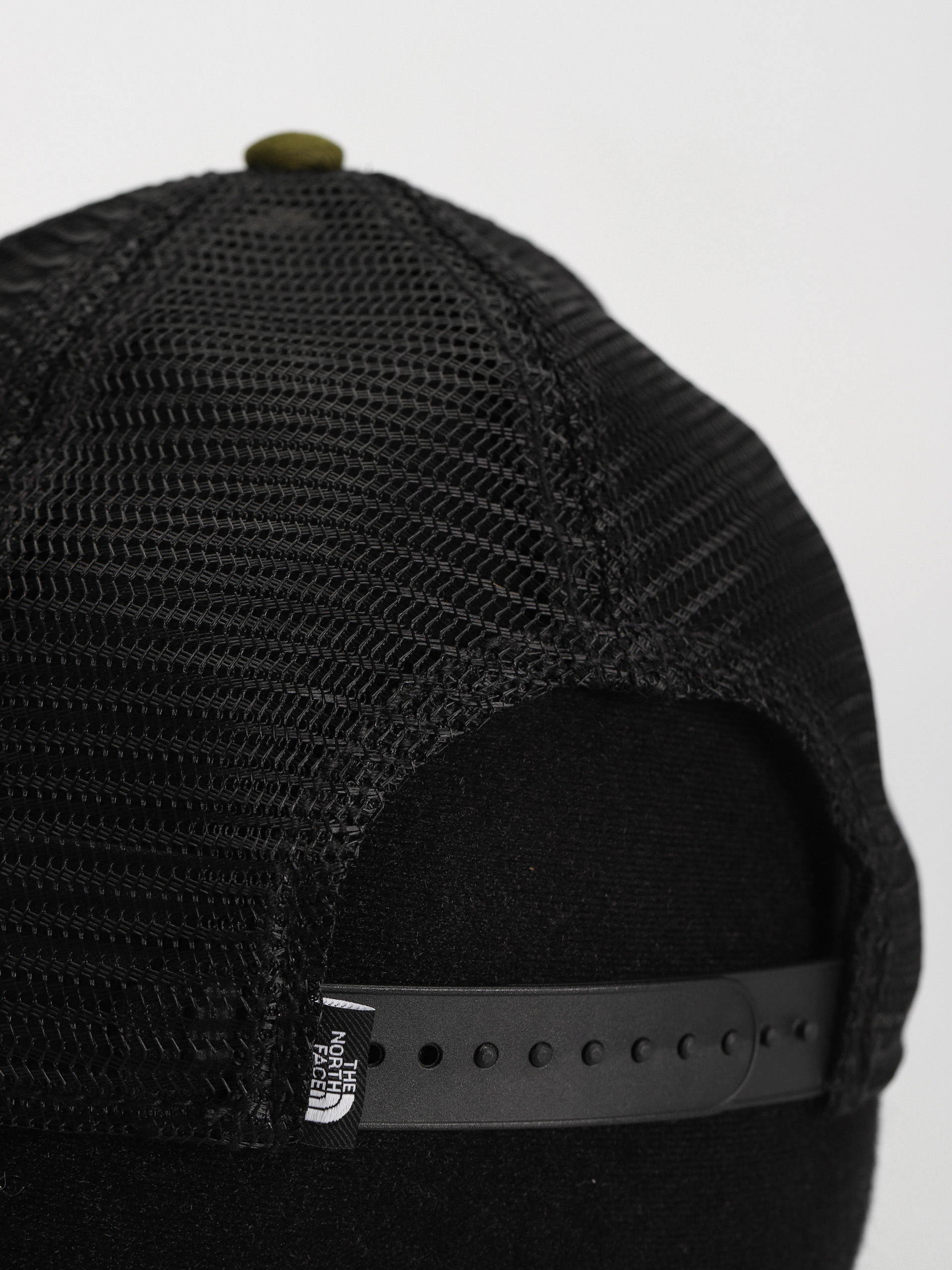 Baseball sapka The North Face Mudder Trucker (forest olive/tnf white/)