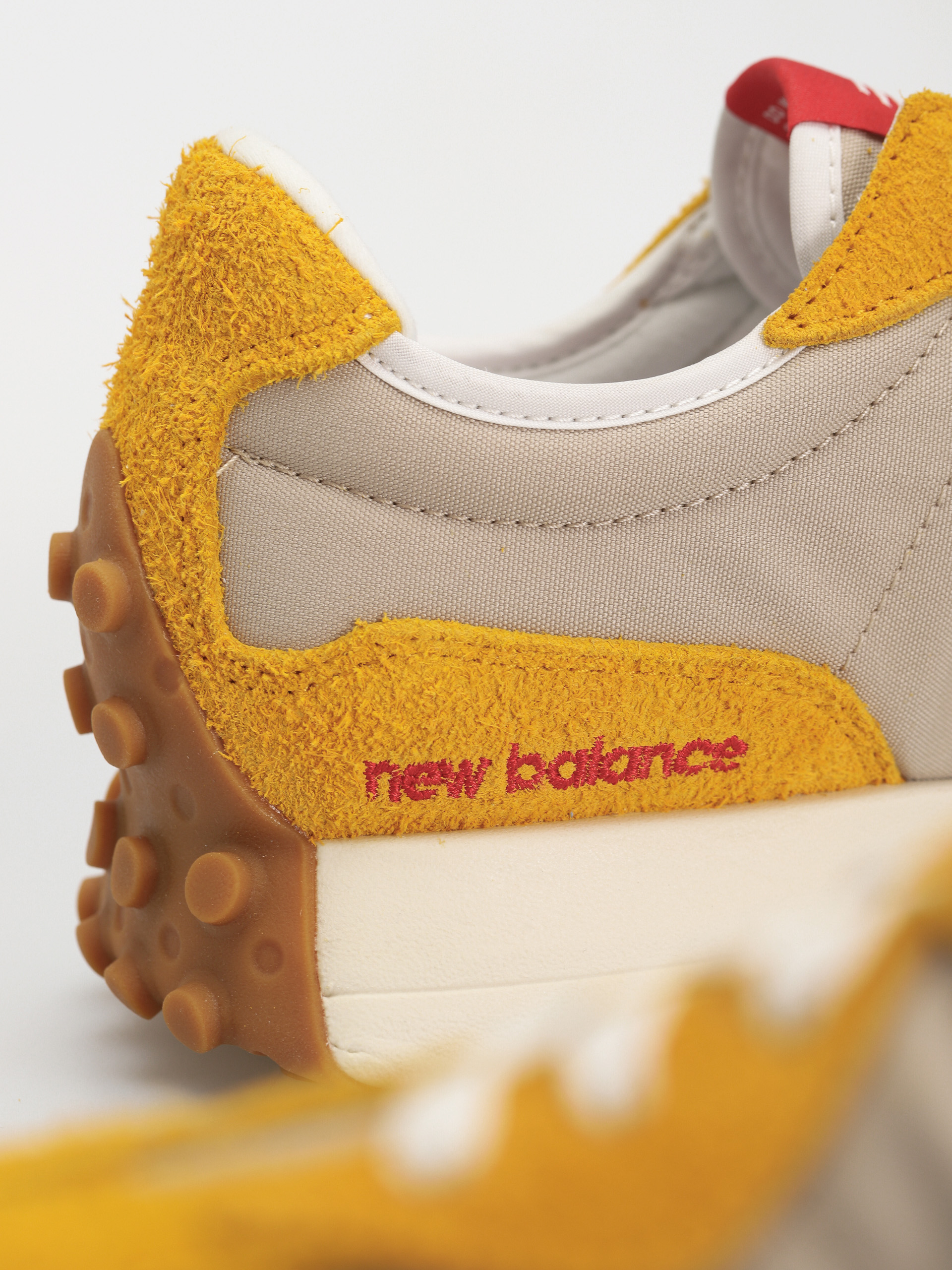 New Balance 327 Cipők (varsity gold)