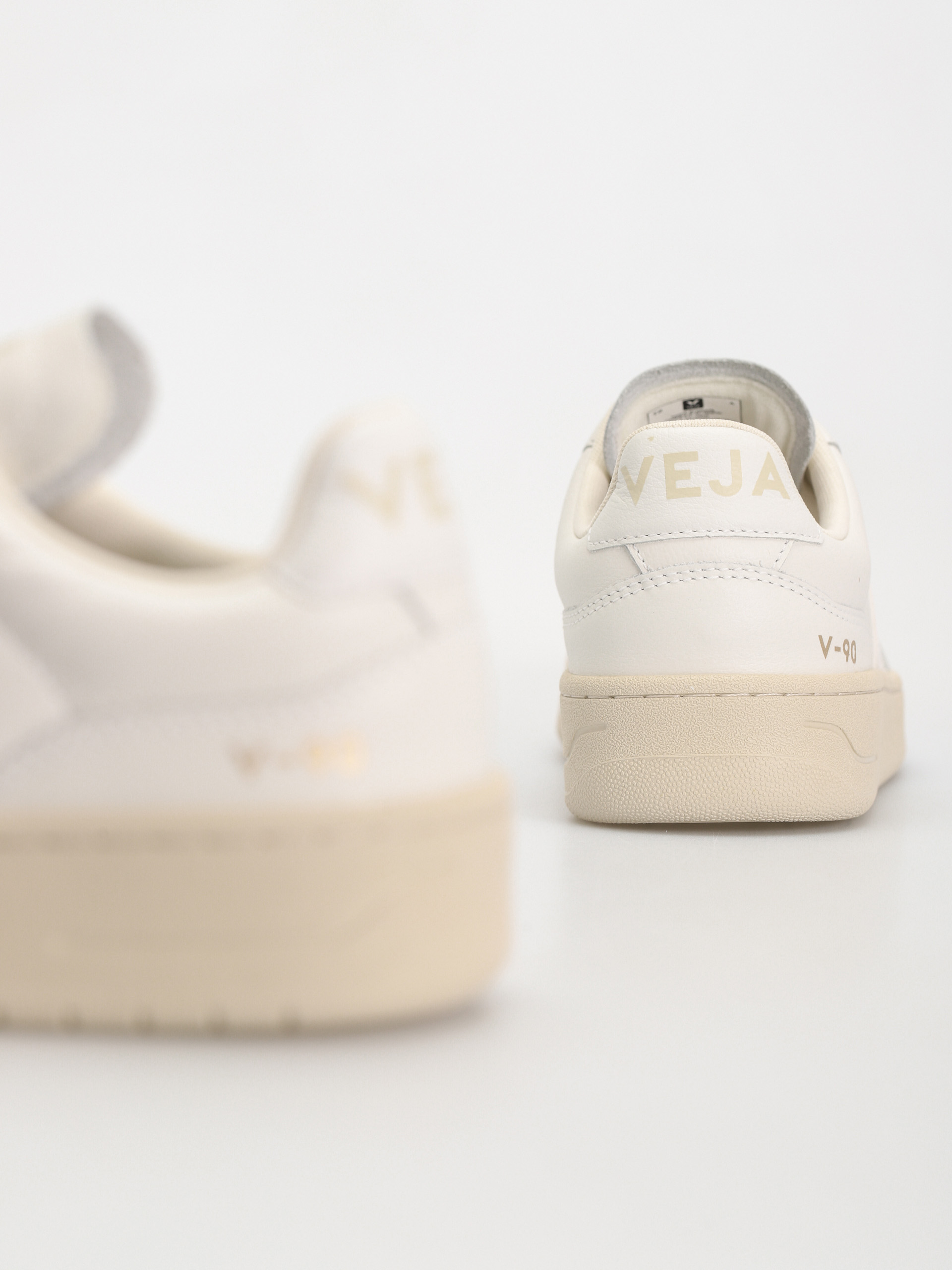 Veja V-90 Cipők Wmn (extra white)
