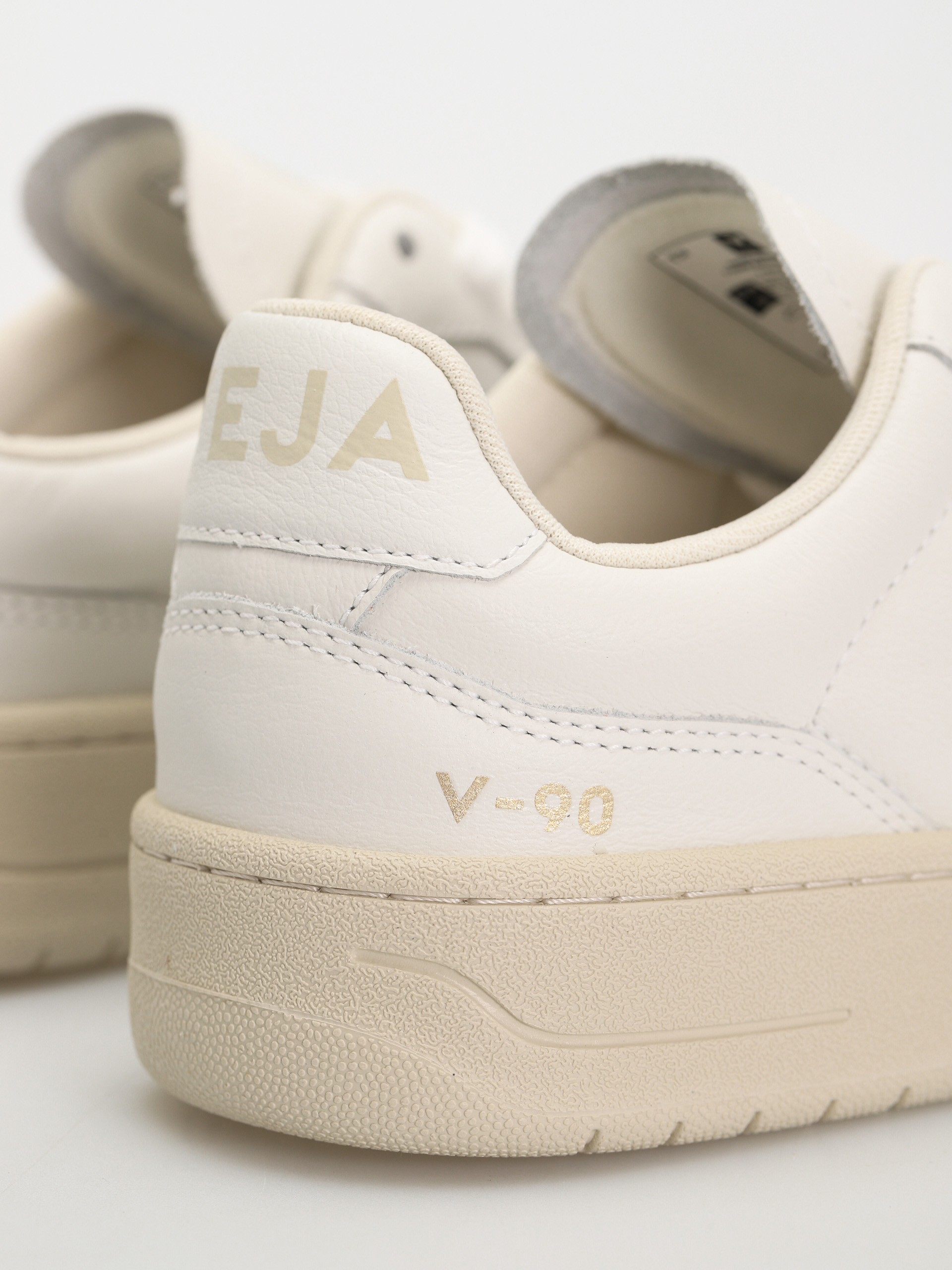 Veja V-90 Cipők Wmn (extra white)