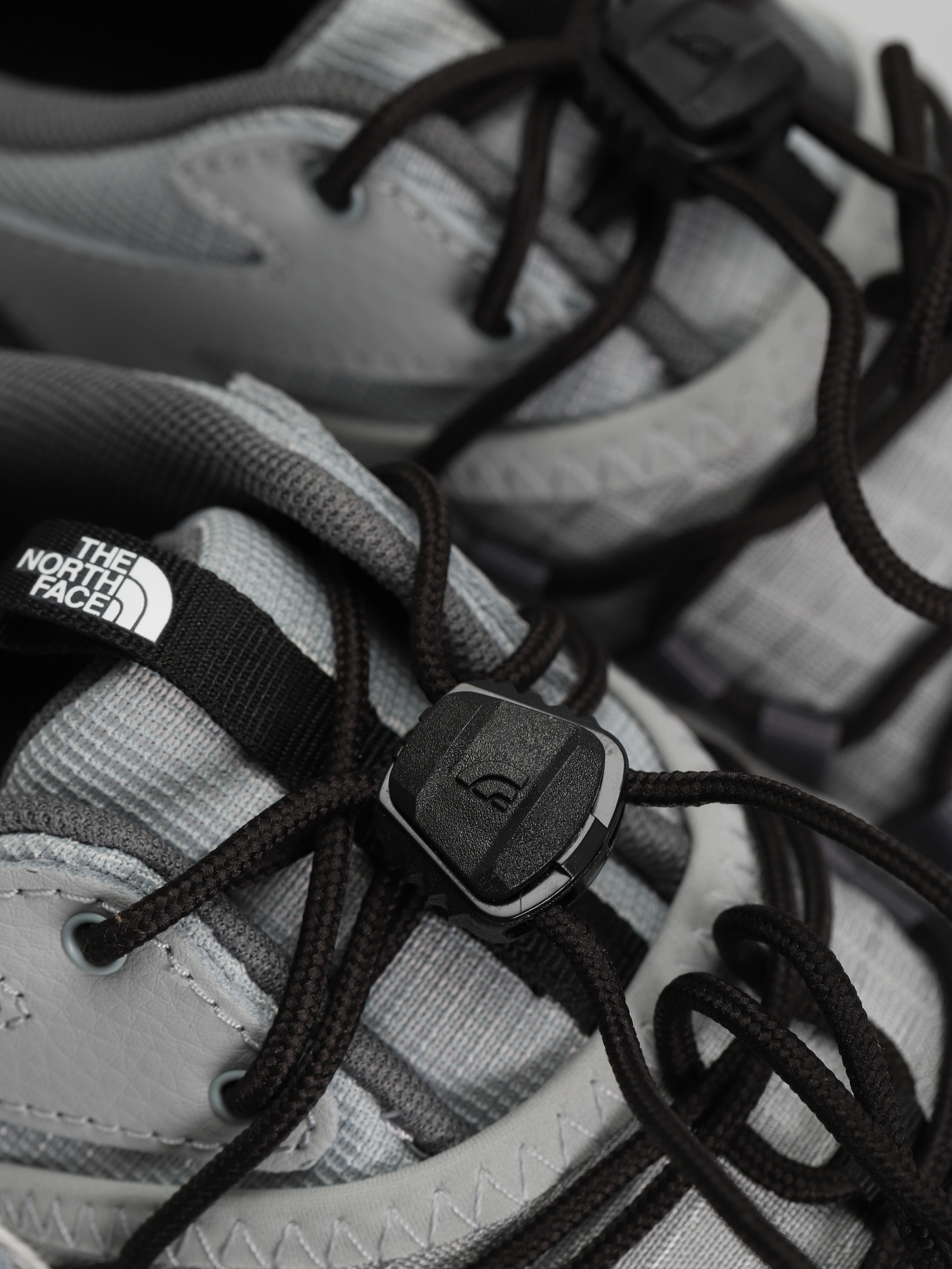 The North Face Vectiv Taraval Tech Wmn Cipők (high rise grey/smoked p)